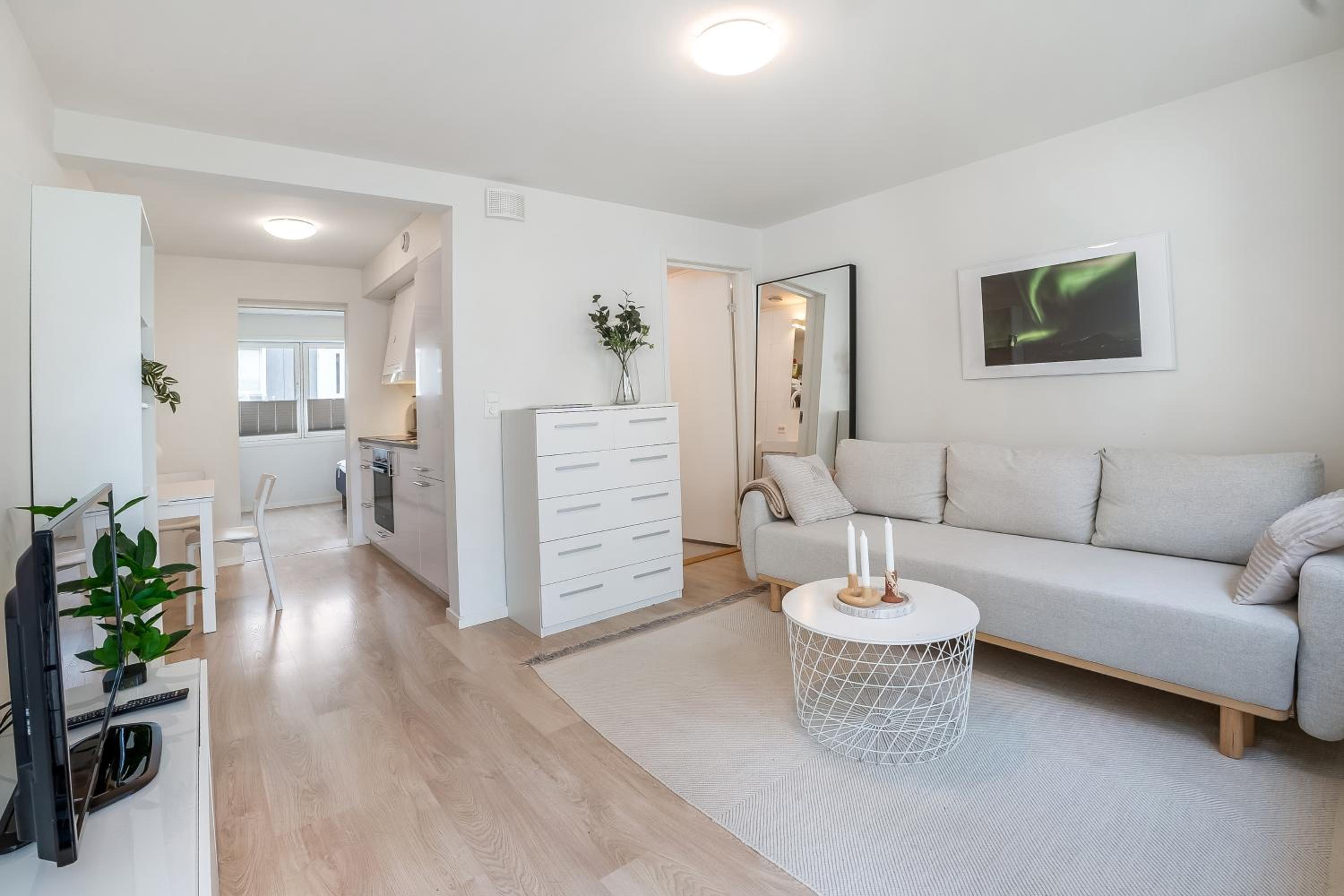 Cozy and modern apartment near Tromso centre view 5