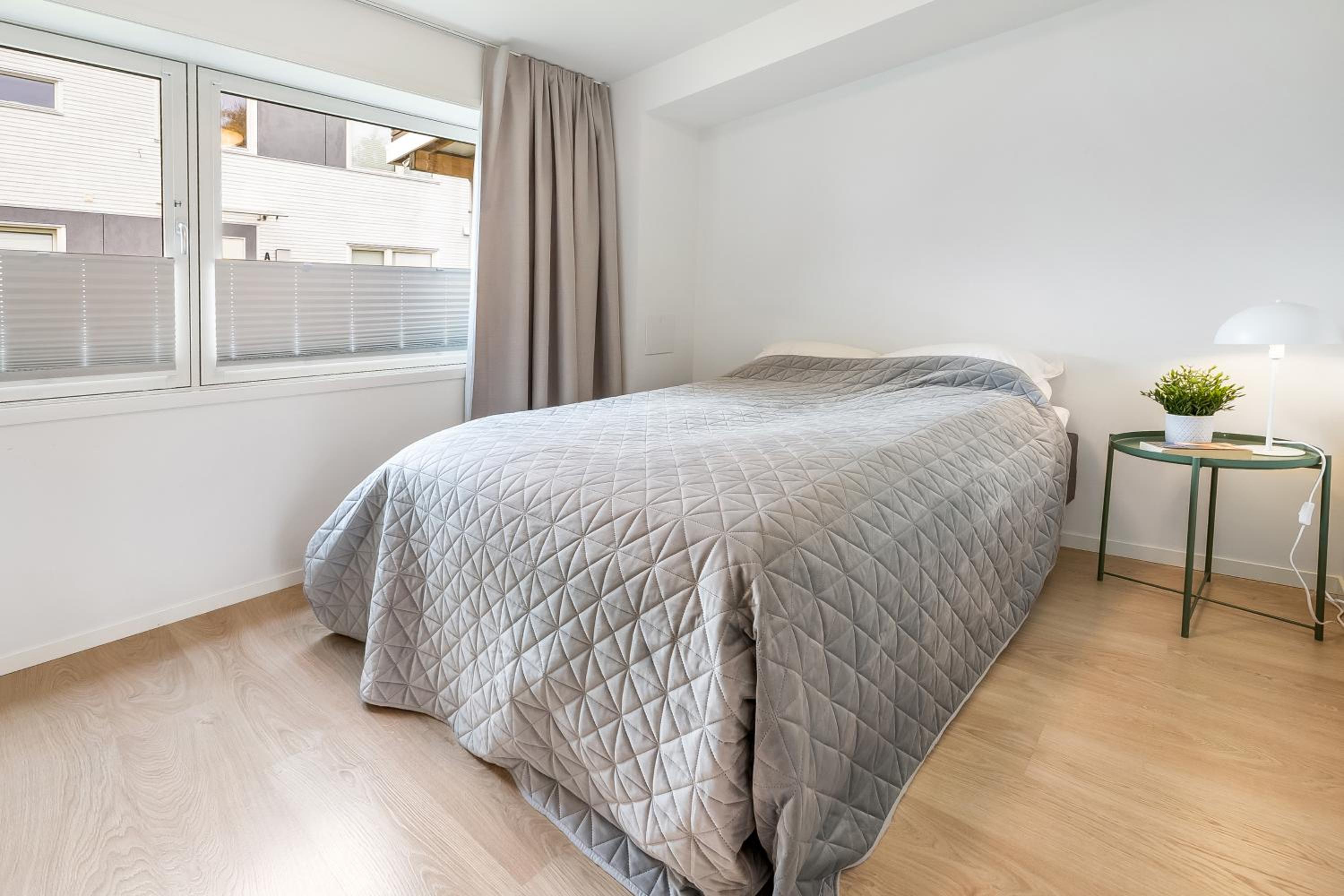 Cozy and modern apartment near Tromso centre view 2