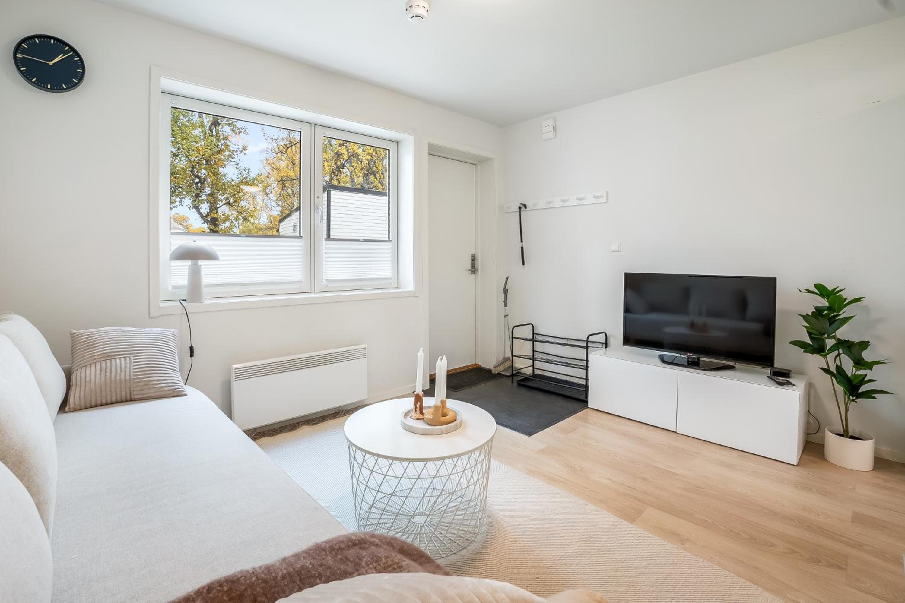 Cozy and modern apartment near Tromso centre view 4