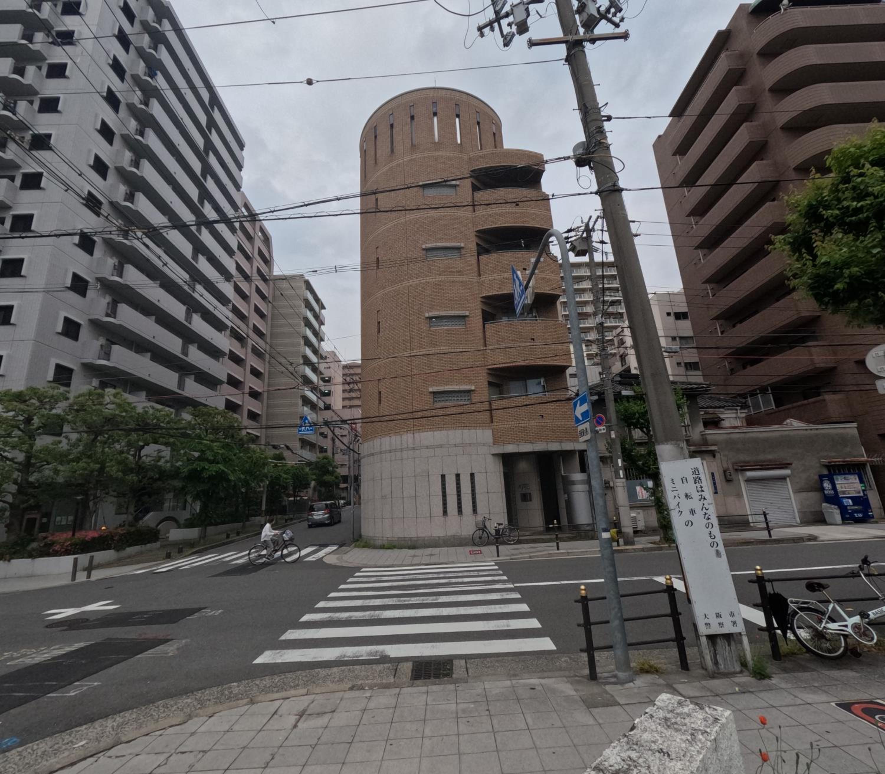 SWEET HOUSE 105 square meters of single floor space 15 minutes on foot to Shinsaibashi Dotonbori 30 minutes to USJ 7 minutes to Umeda