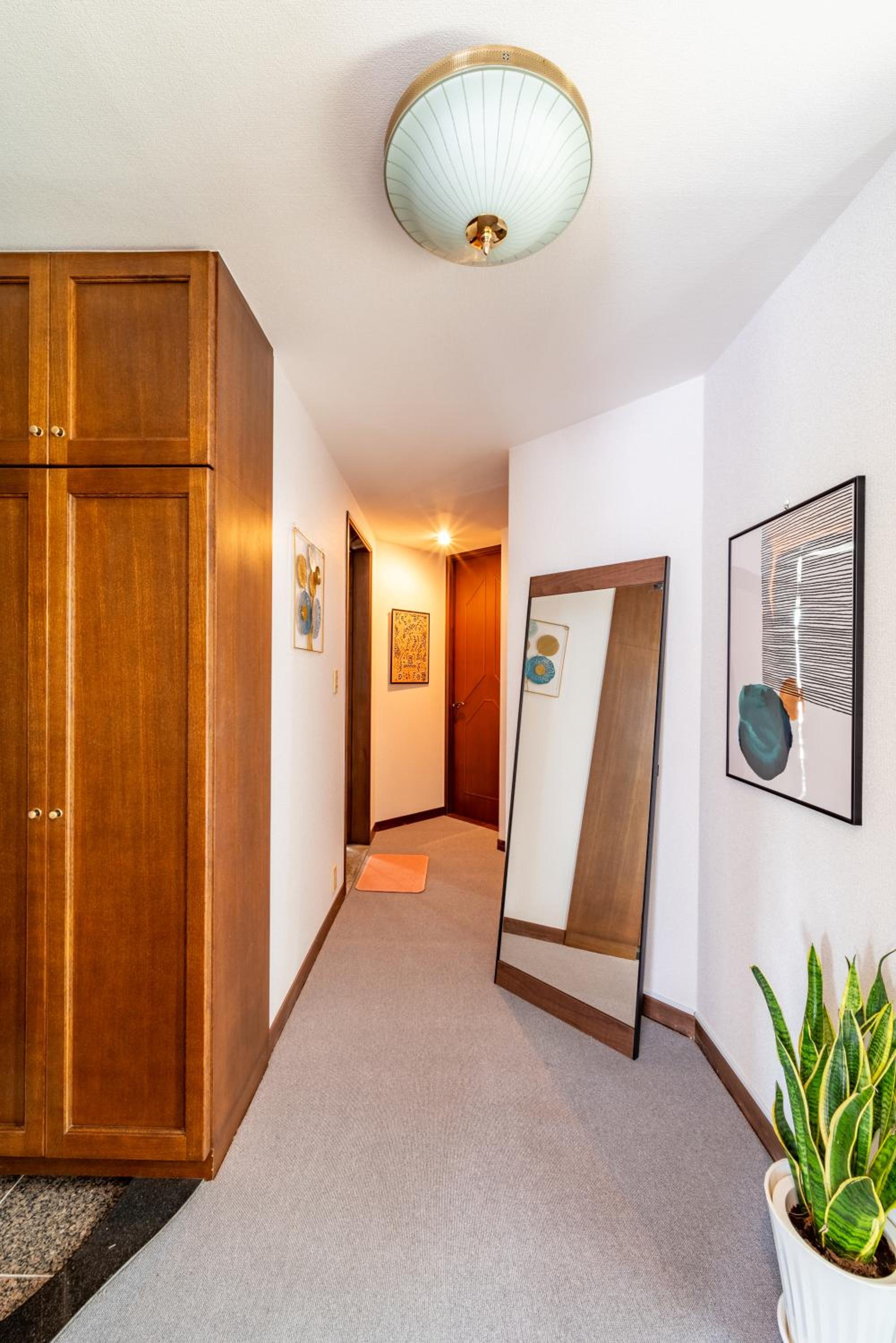 SWEET HOUSE 105 square meters of single floor space 15 minutes on foot to Shinsaibashi Dotonbori 30 minutes to USJ 7 minutes to Umeda