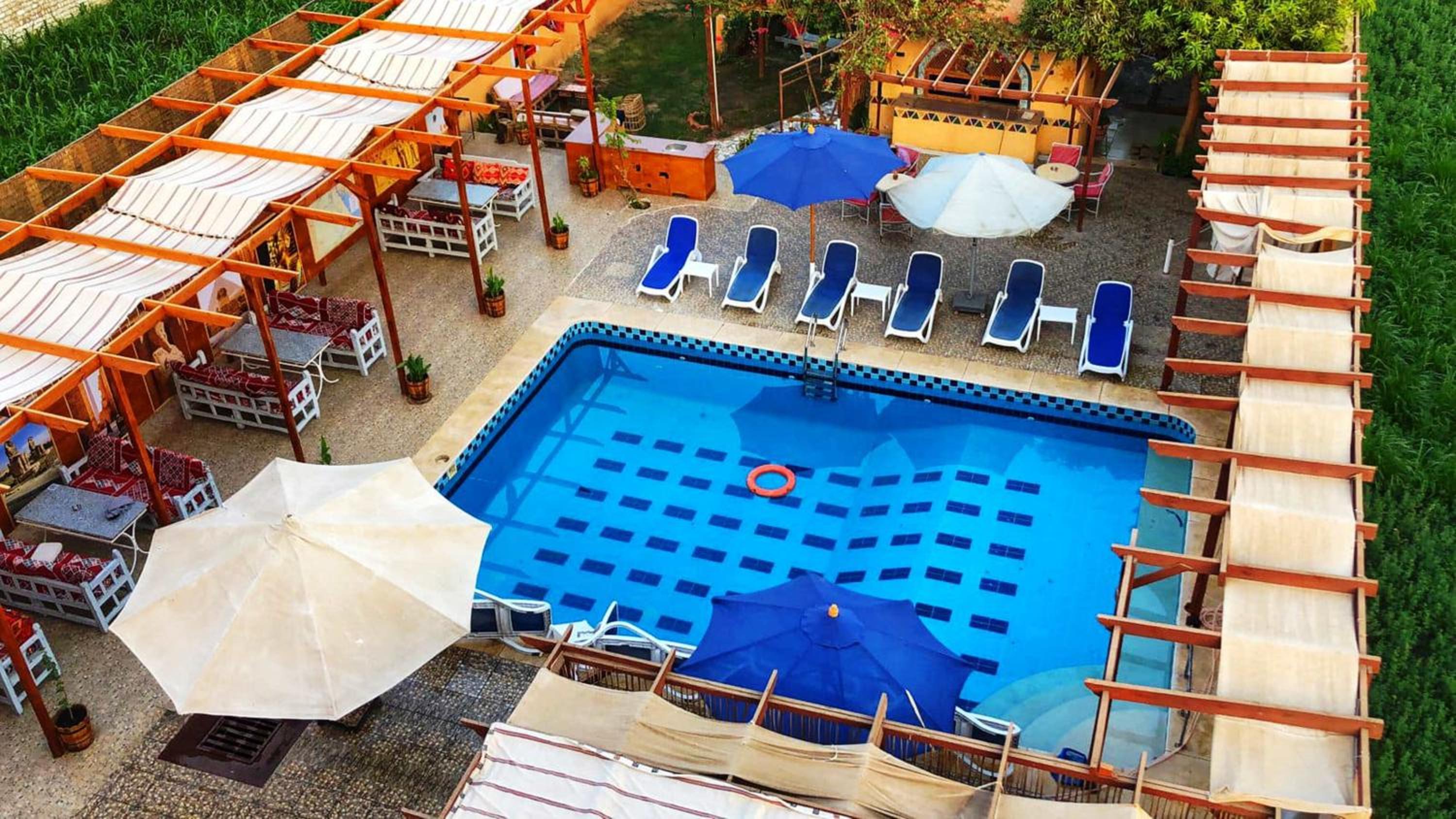 Nile Compound