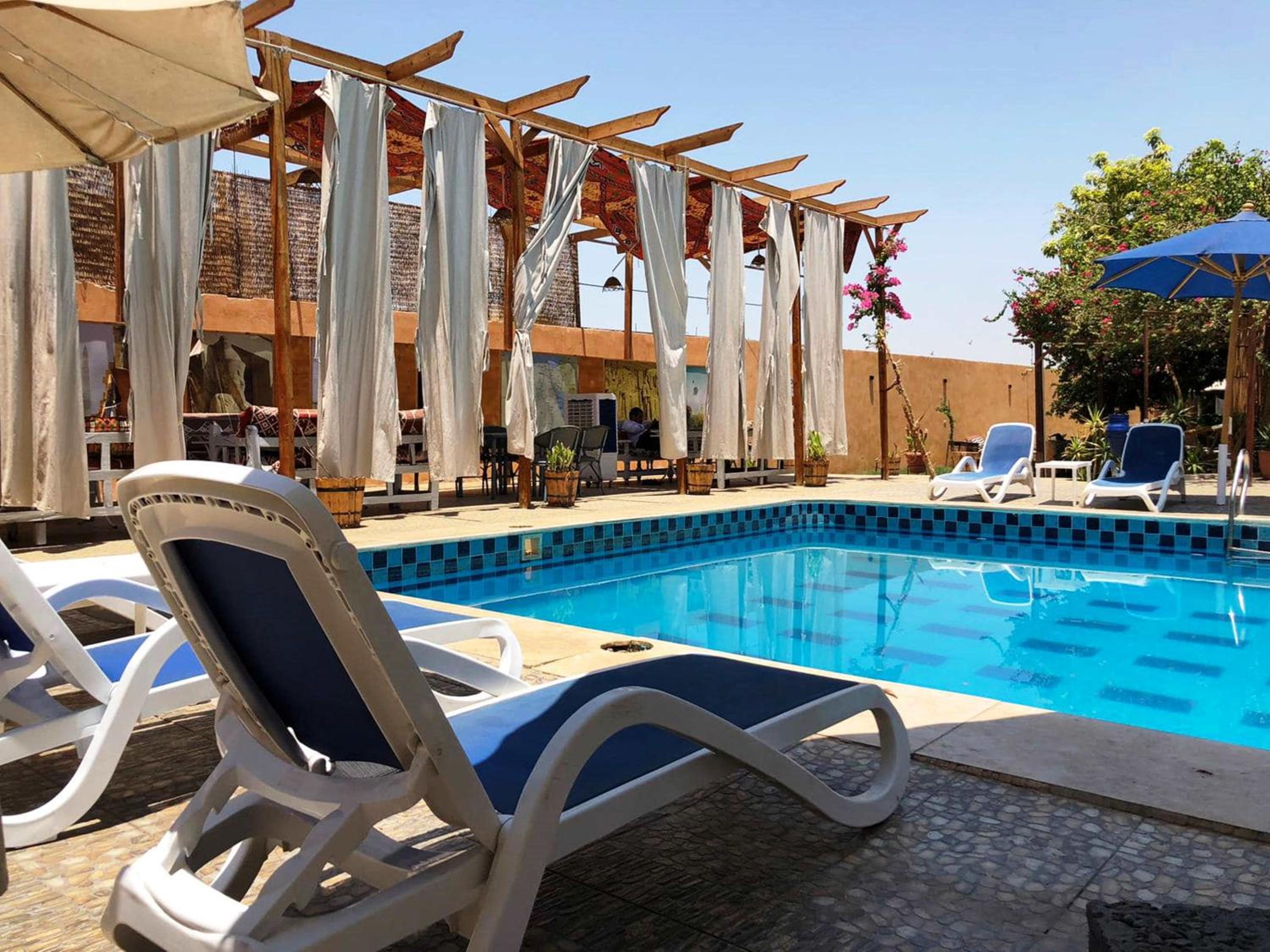 Nile Compound
