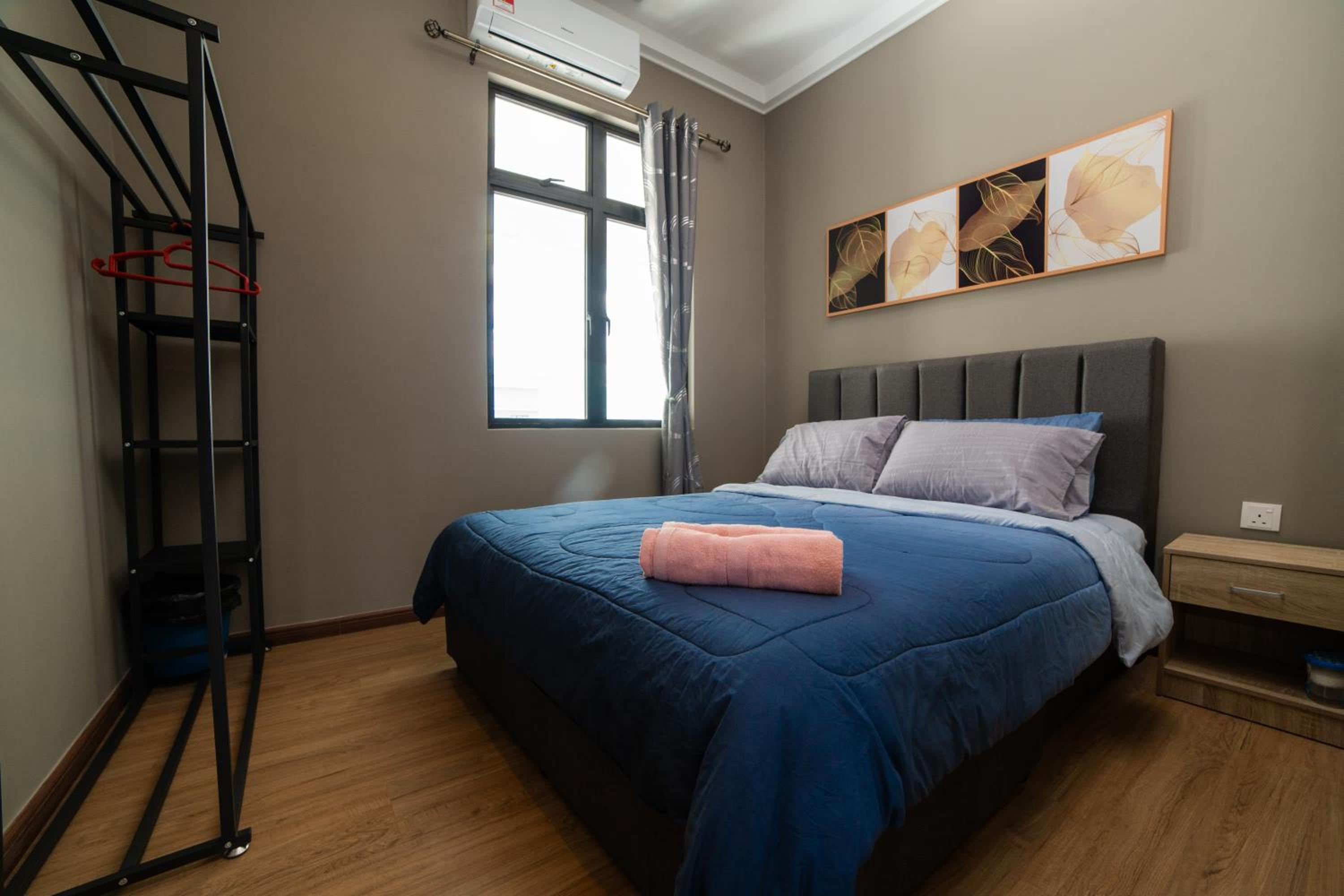 The Platino Sweet Peony 3BR8Pax nr Paradigm Mall