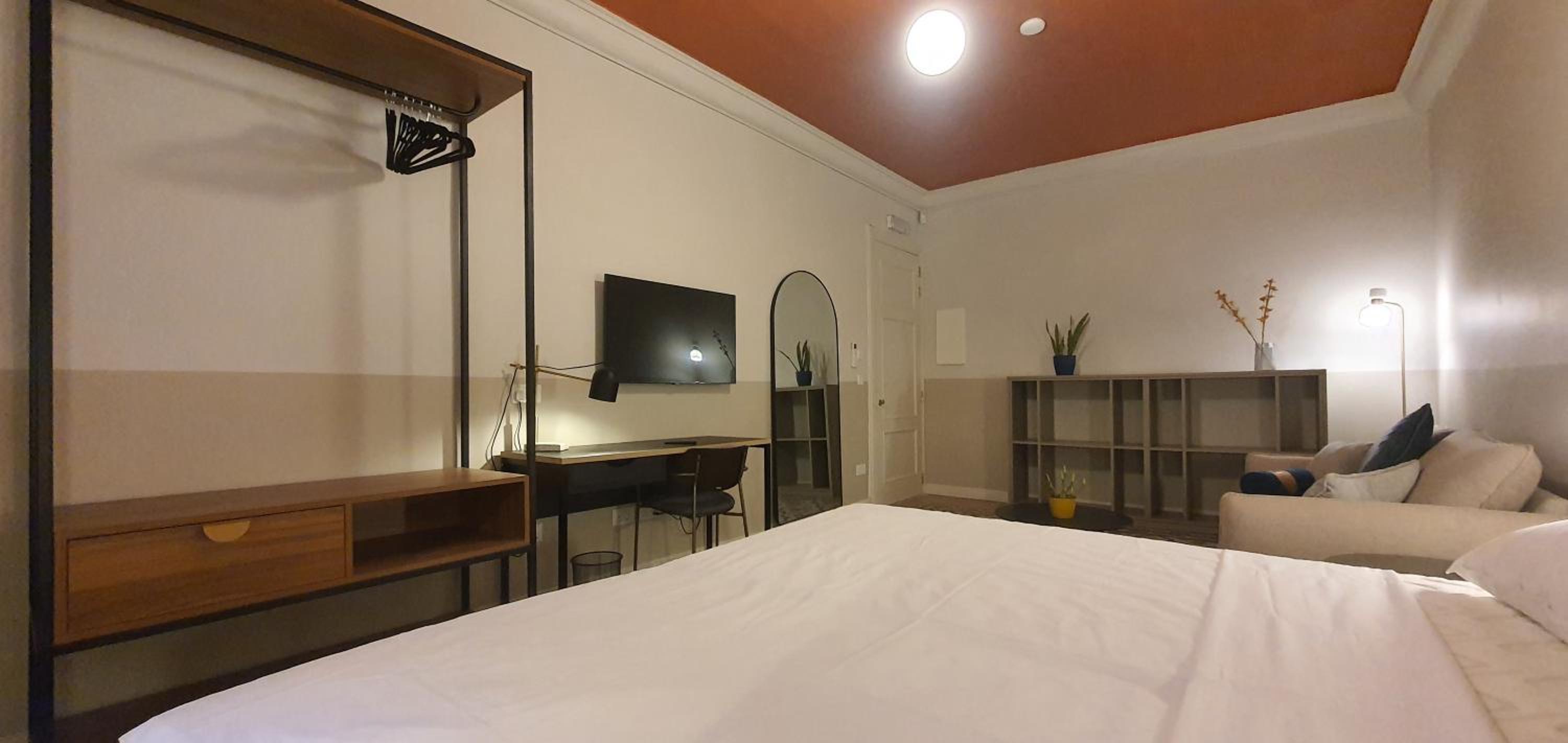 Capital Central Suites No2 - Peppa view 5