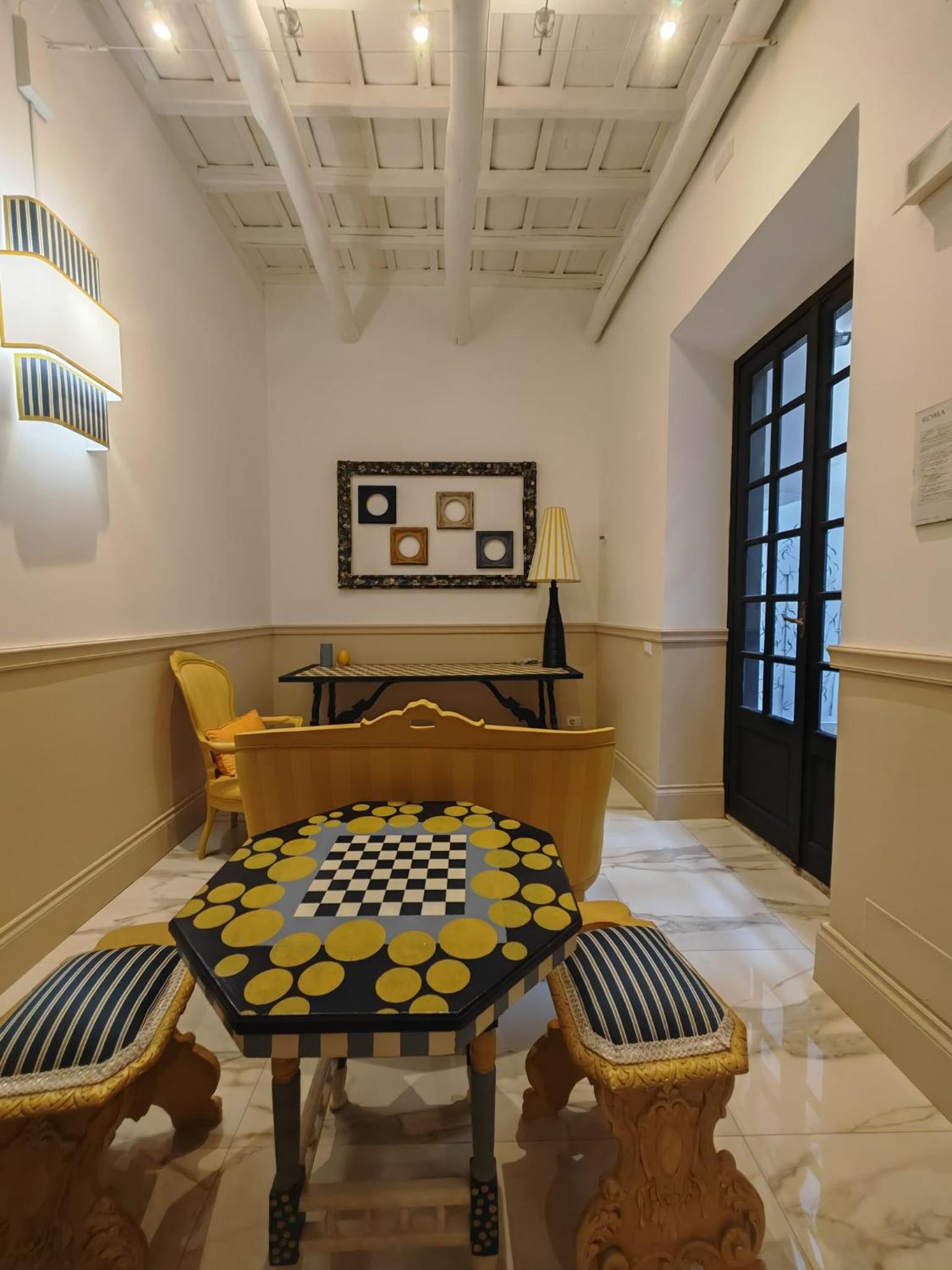 Cozy Luxury Room Pantheon