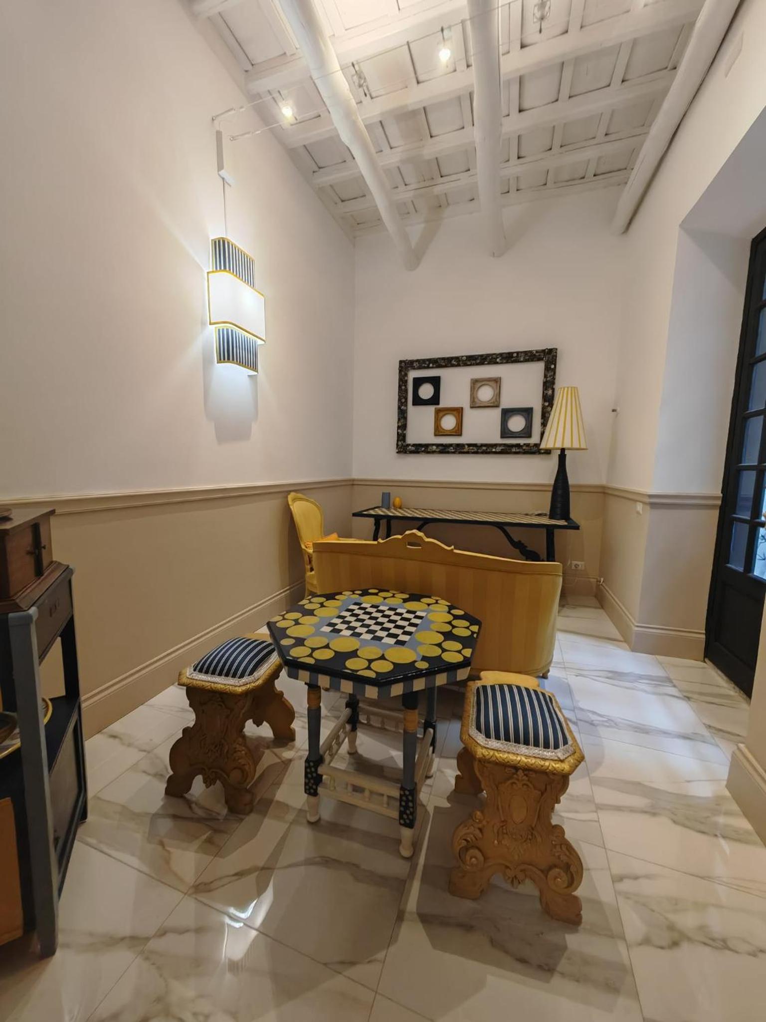 Cozy Luxury Room Pantheon
