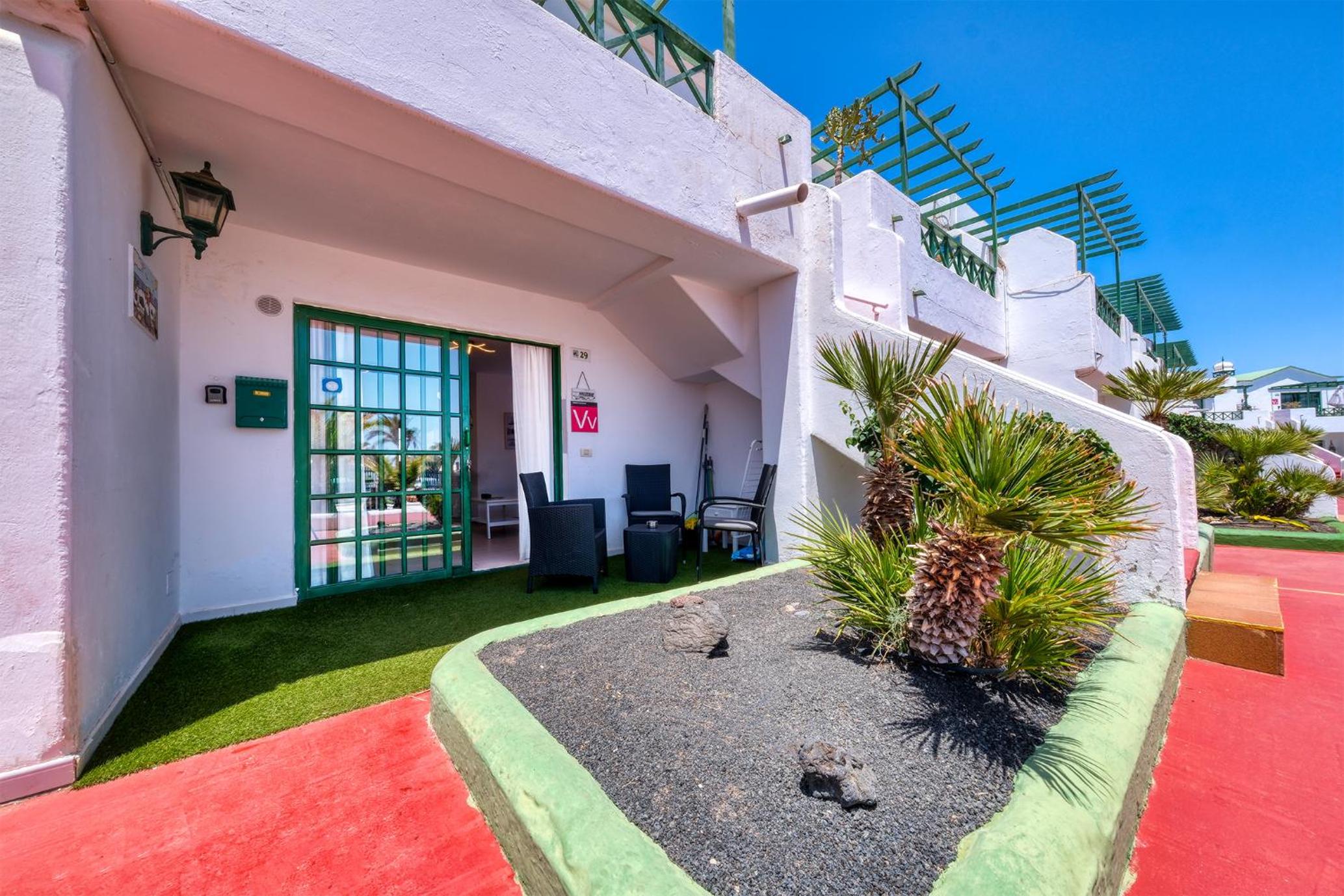 Apartment La Vela Azul - Pool & Tennis - Free AC & Good WIFI - By Lanzarote Vacation Homes view 2