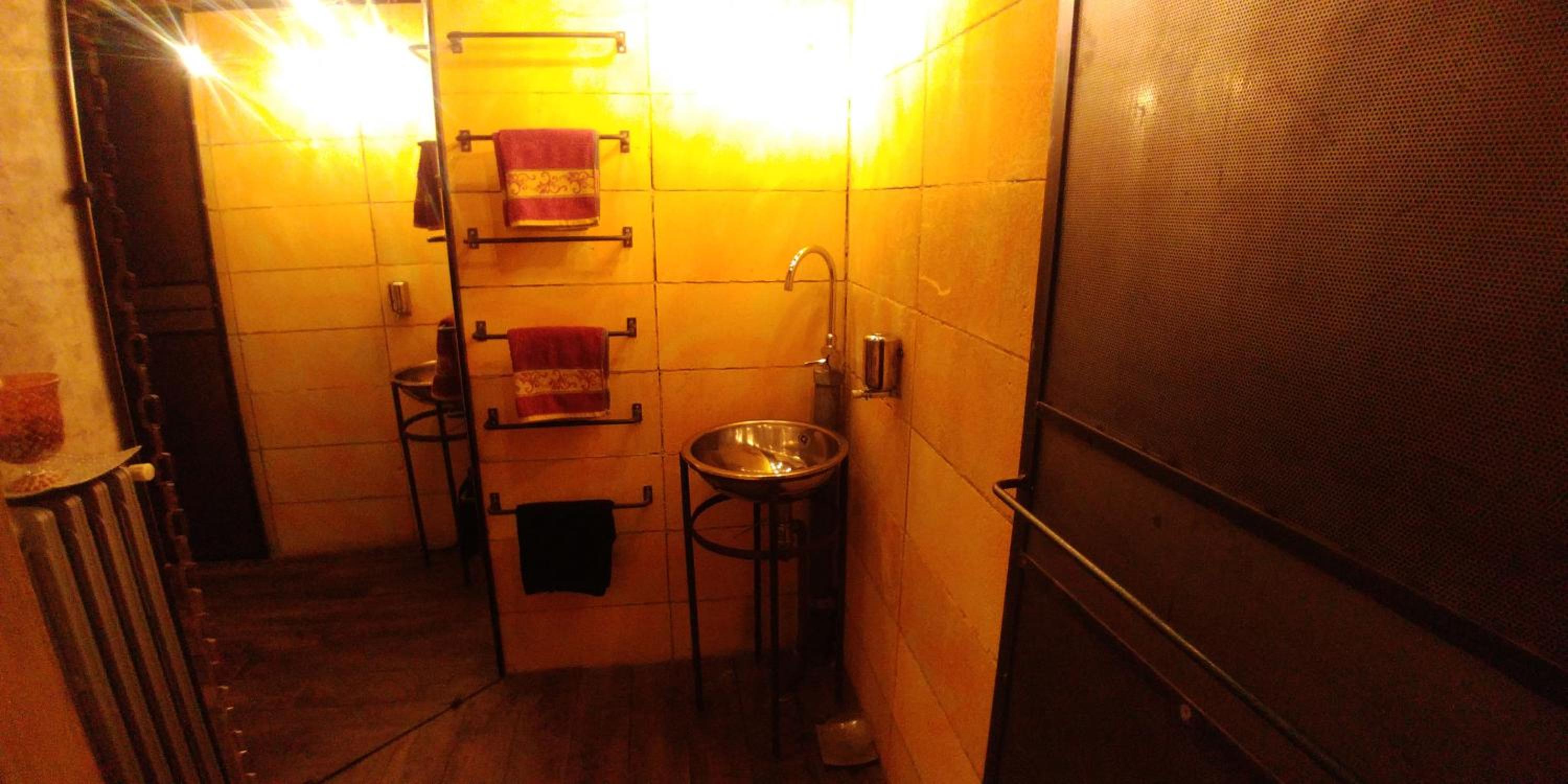 loft dell'artista en Bocchere — bathroom