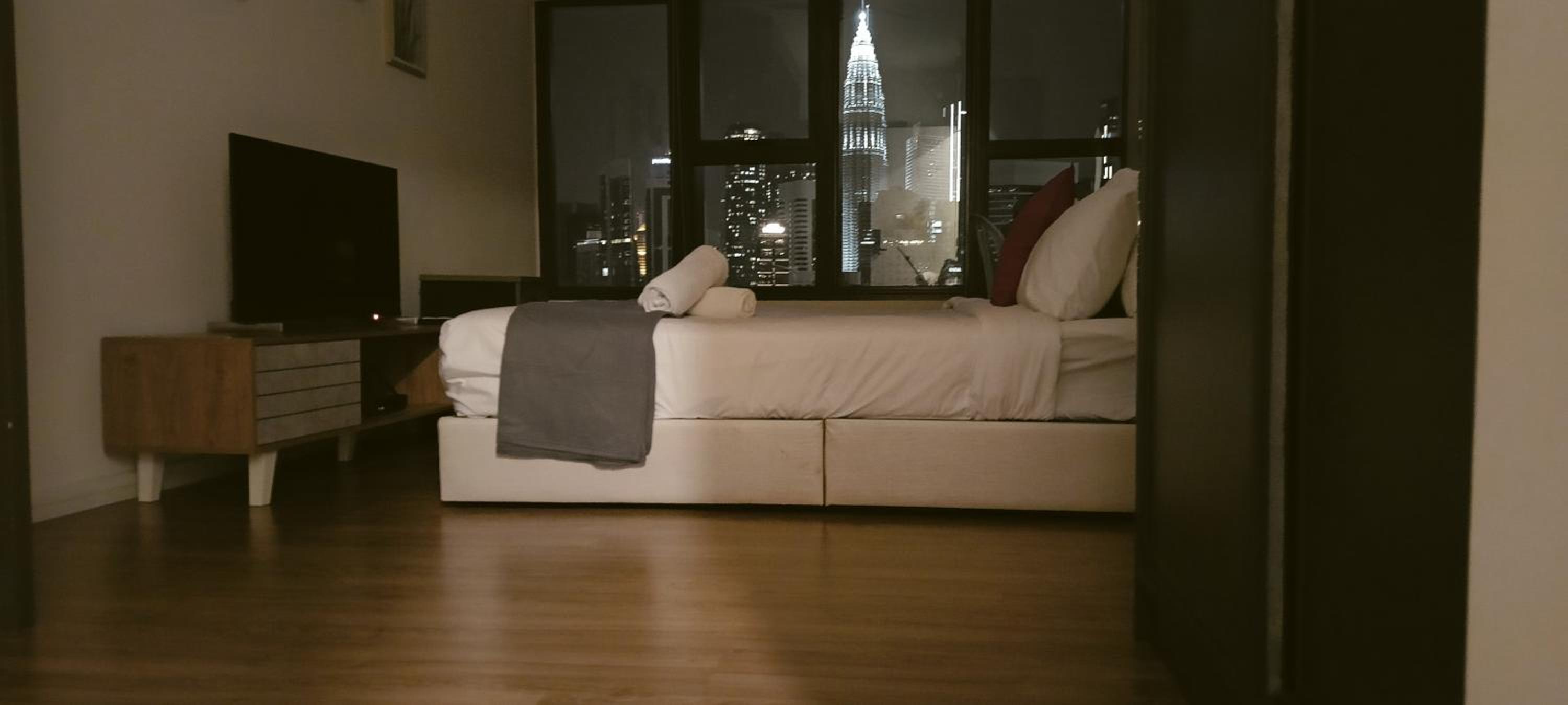 KLCC View King Bed Hidden Haven