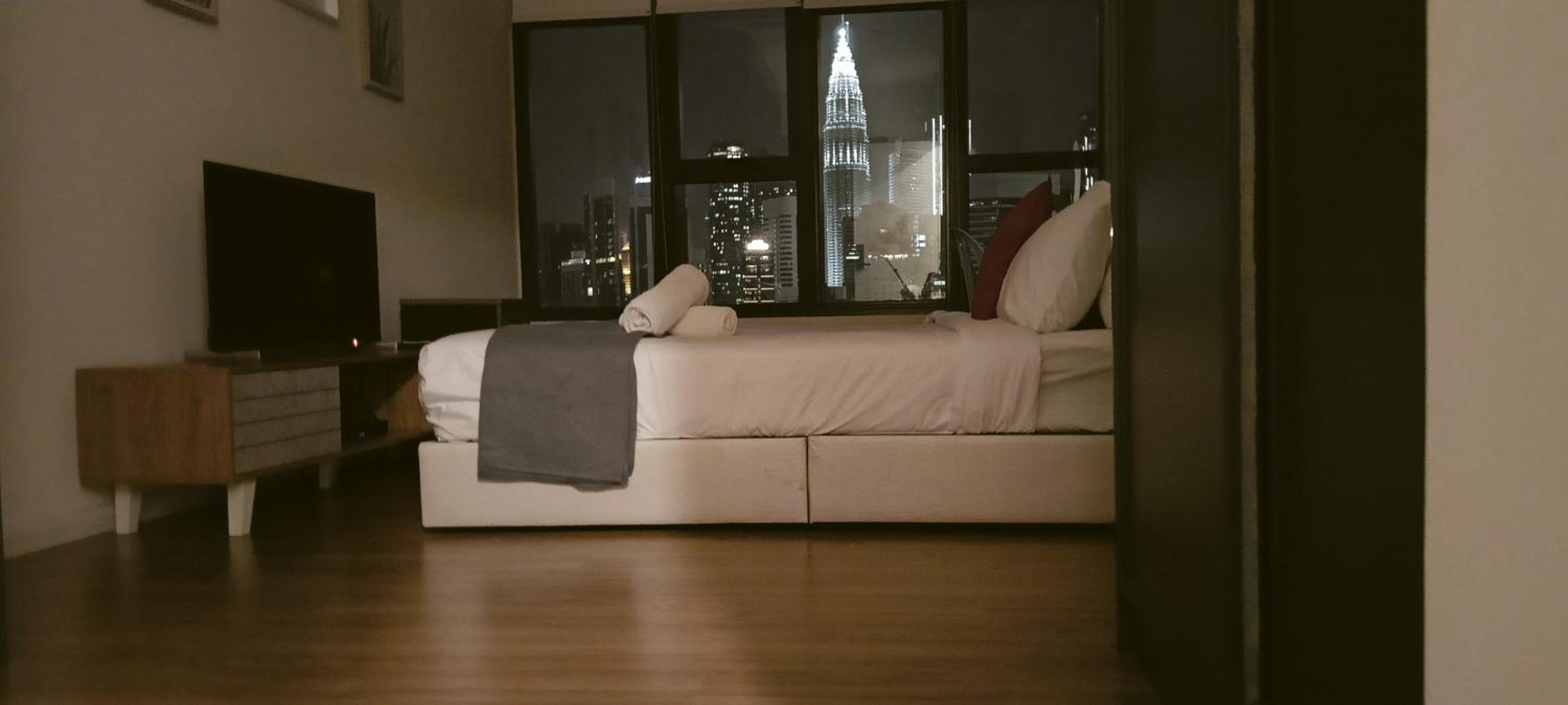 KLCC View King Bed Hidden Haven