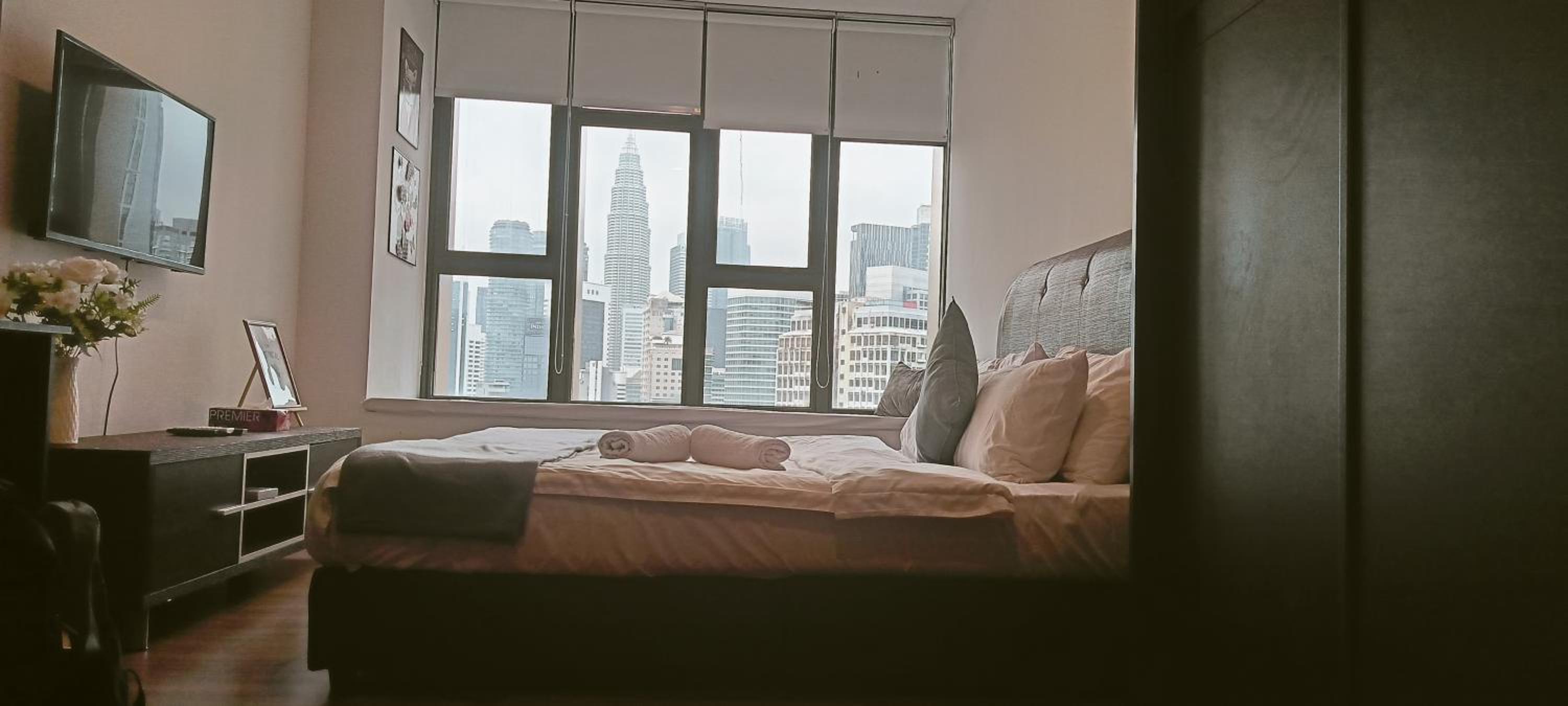 KLCC View King Bed Hidden Haven