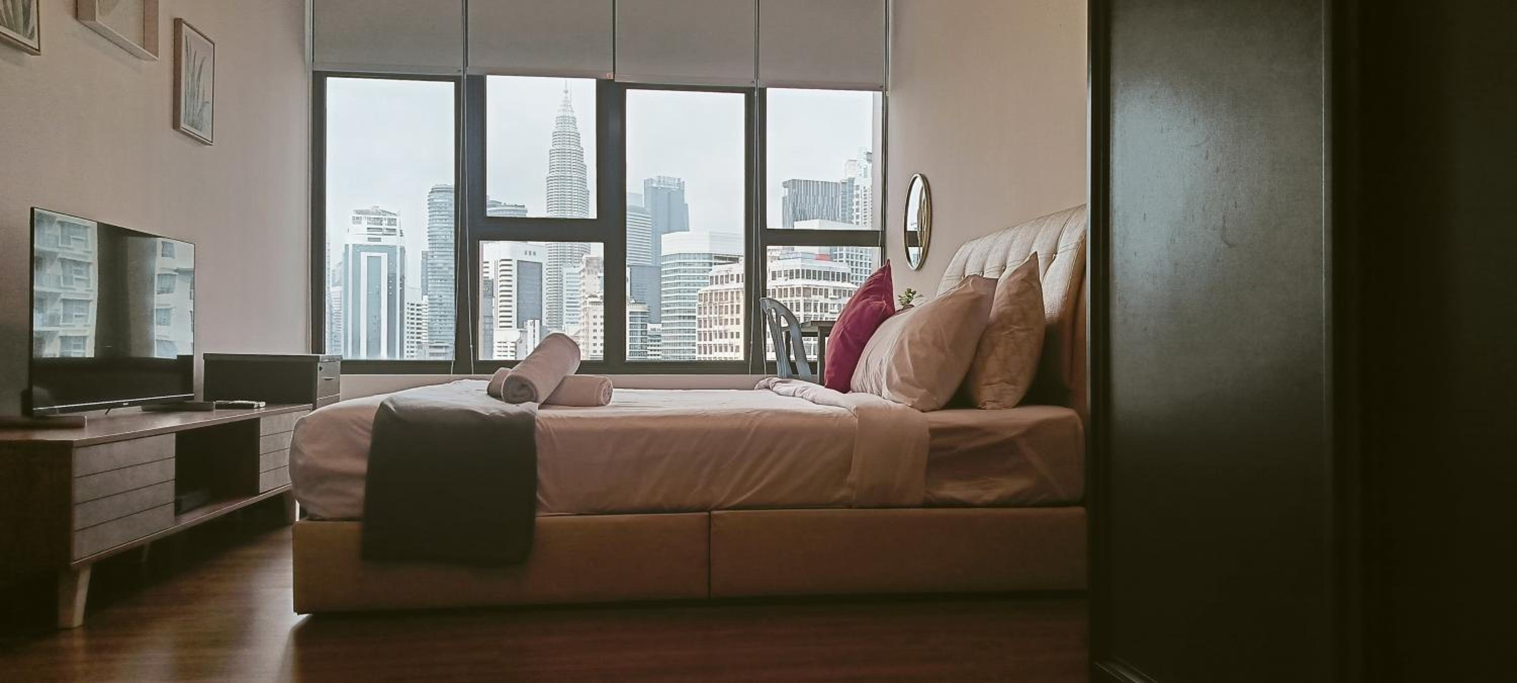 KLCC View King Bed Hidden Haven