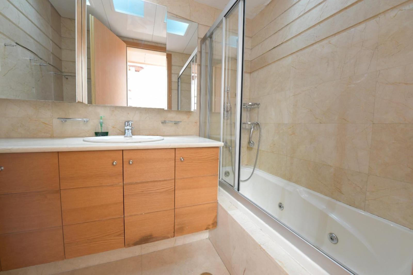 Exclusive Top Luxury Penthouse near the sea with Privat Roof-Pool