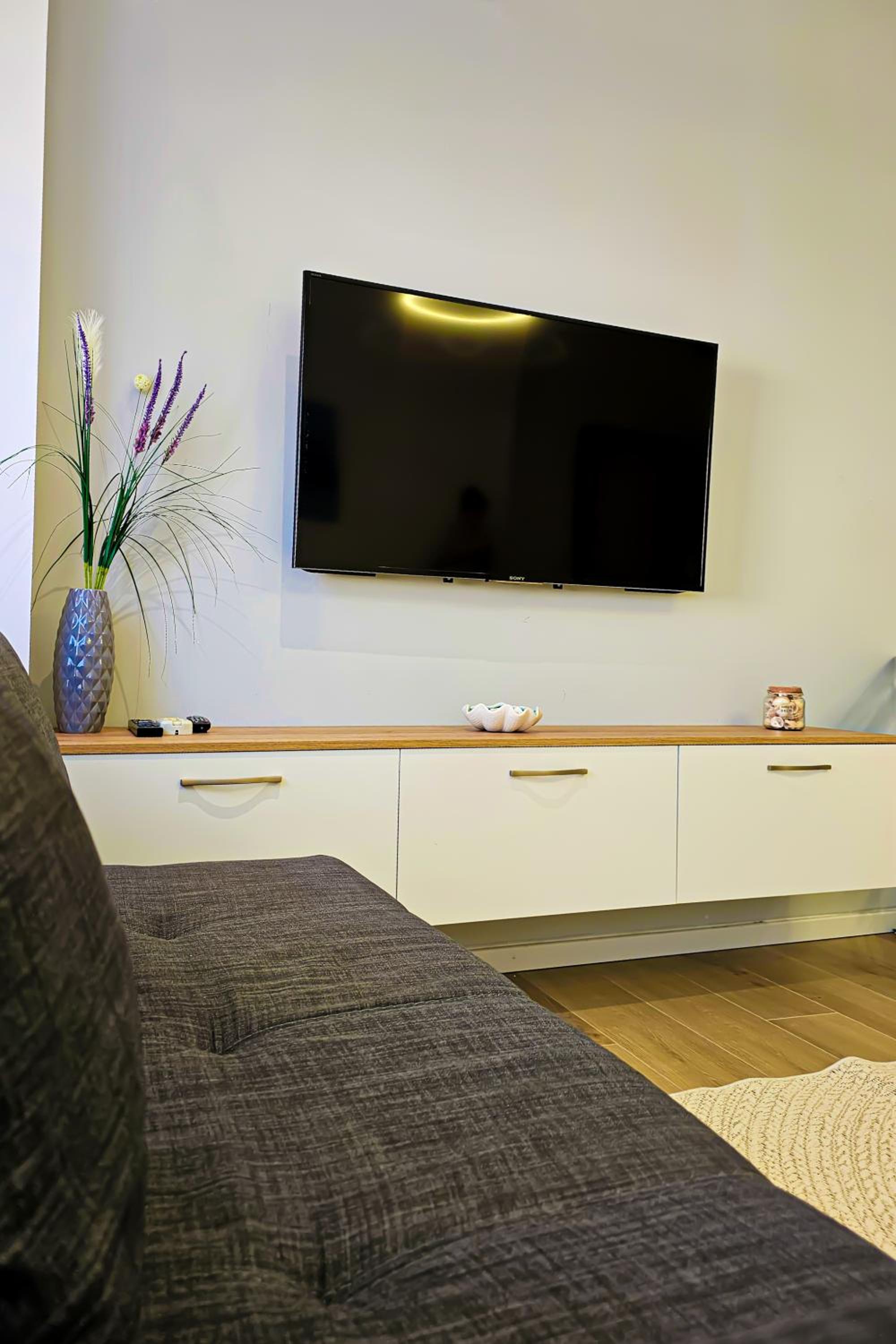 Iris Guest House