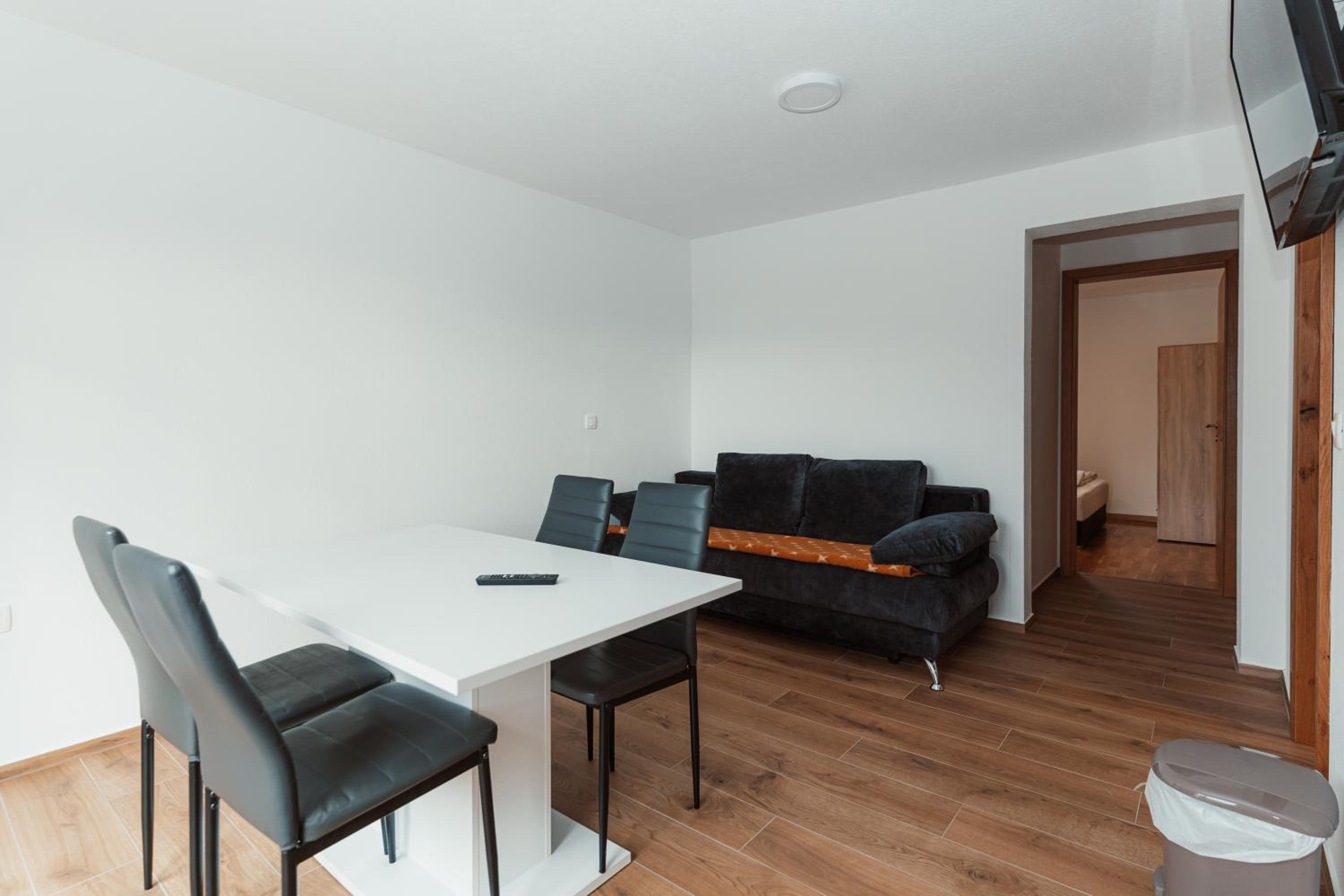 Apartmaji Laznik