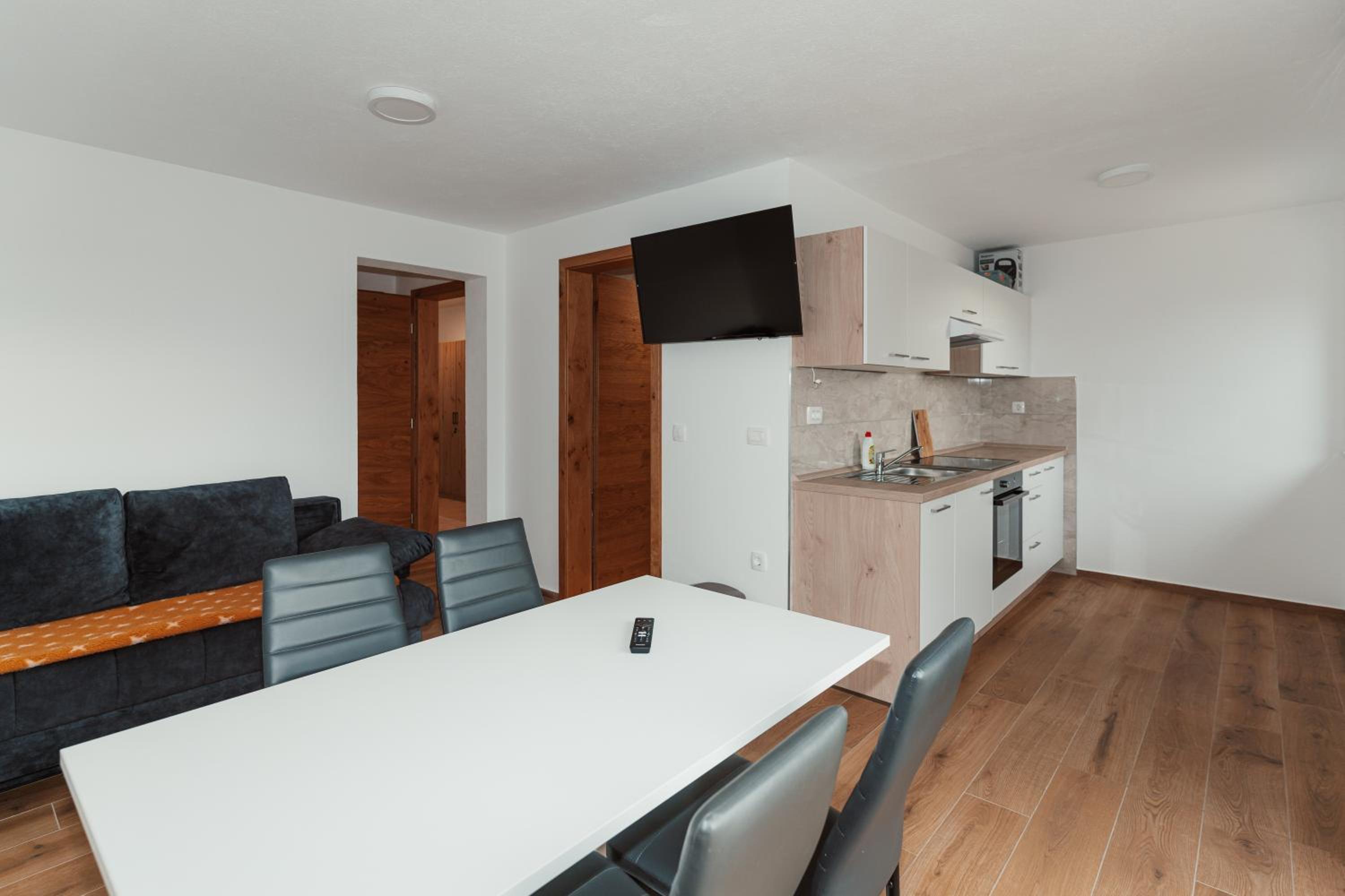 Apartmaji Laznik
