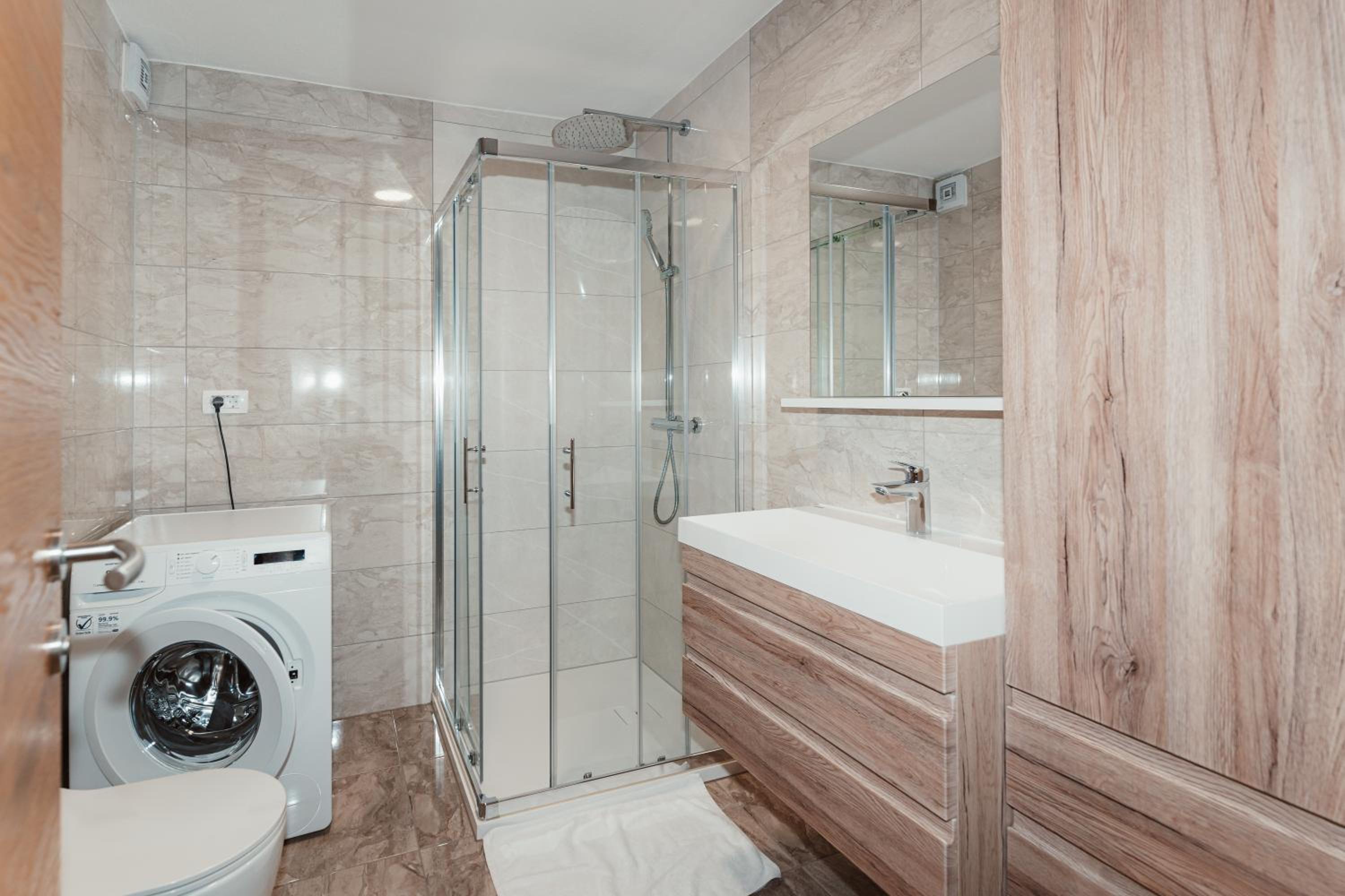 Apartmaji Laznik