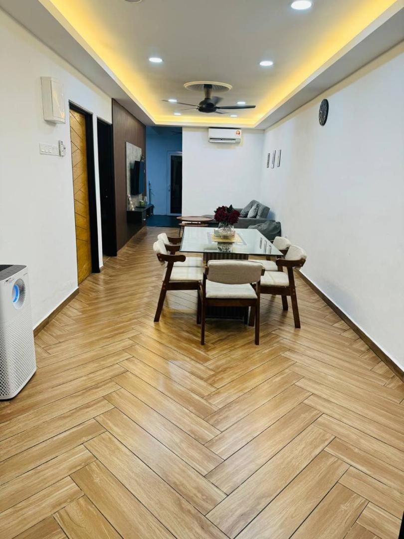Ujang Guest House photo 6
