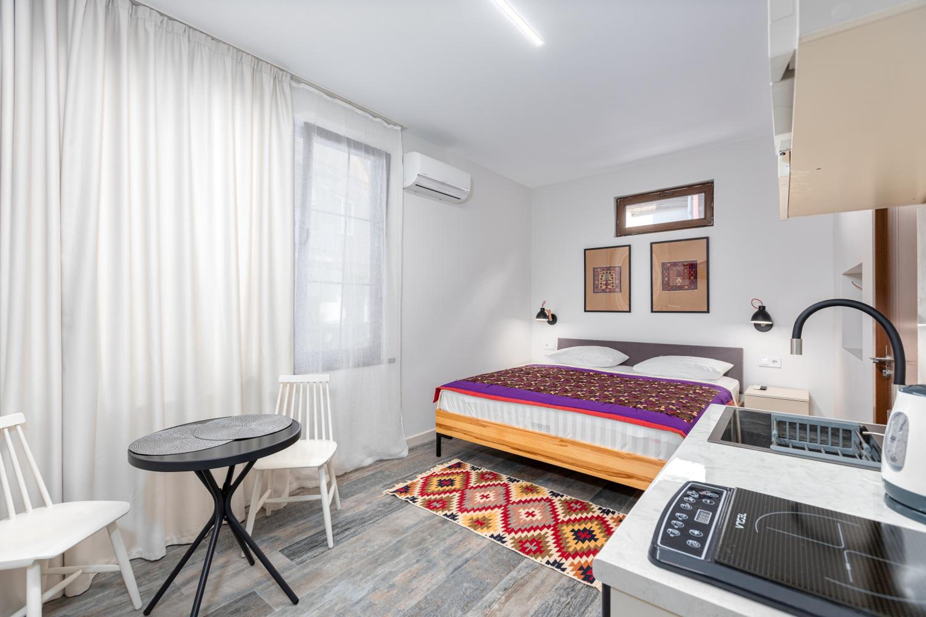 Cozy Baity Tbilisi view 5