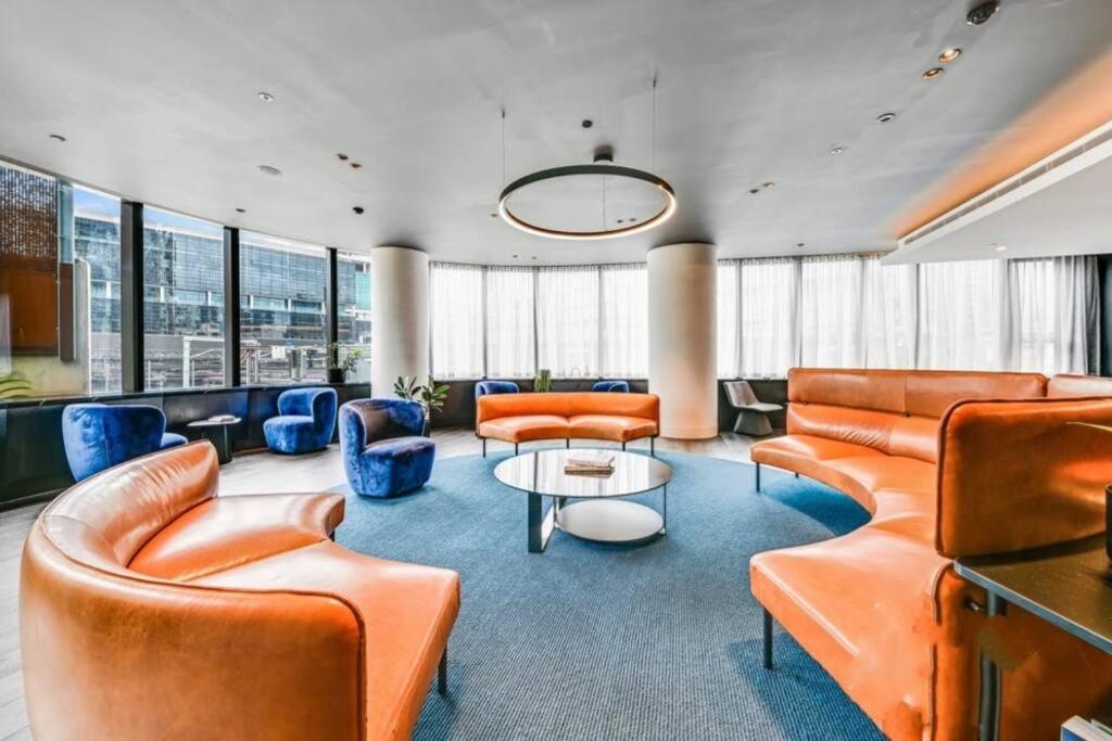 Cool City View 2BR Central with Pool and Free Parking