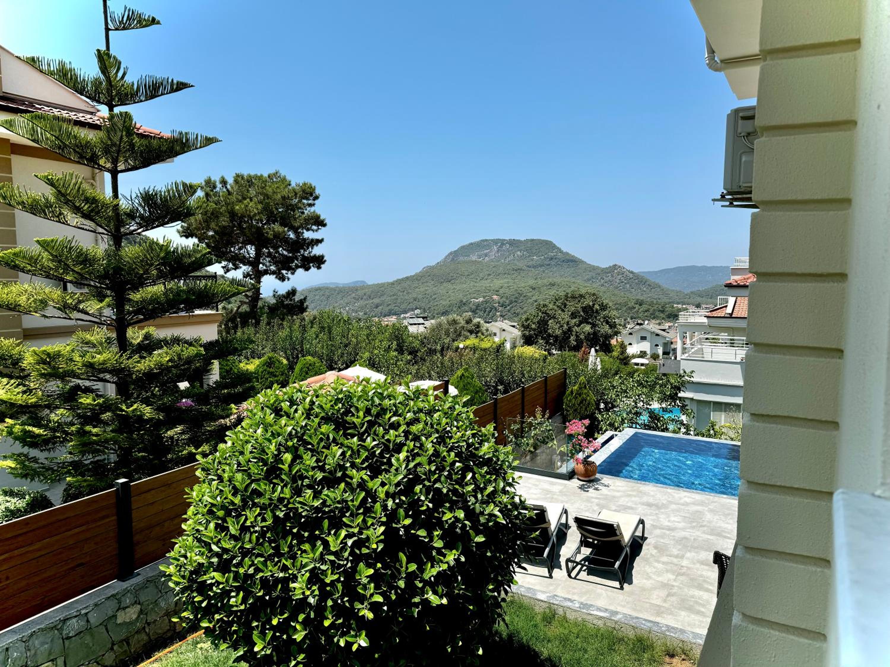 Villa Serenity By Luxury Group view 3