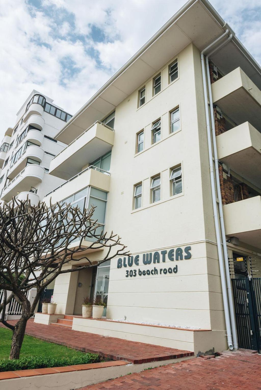 NEW! Blue Waters beachside studio 50m Sea view 2