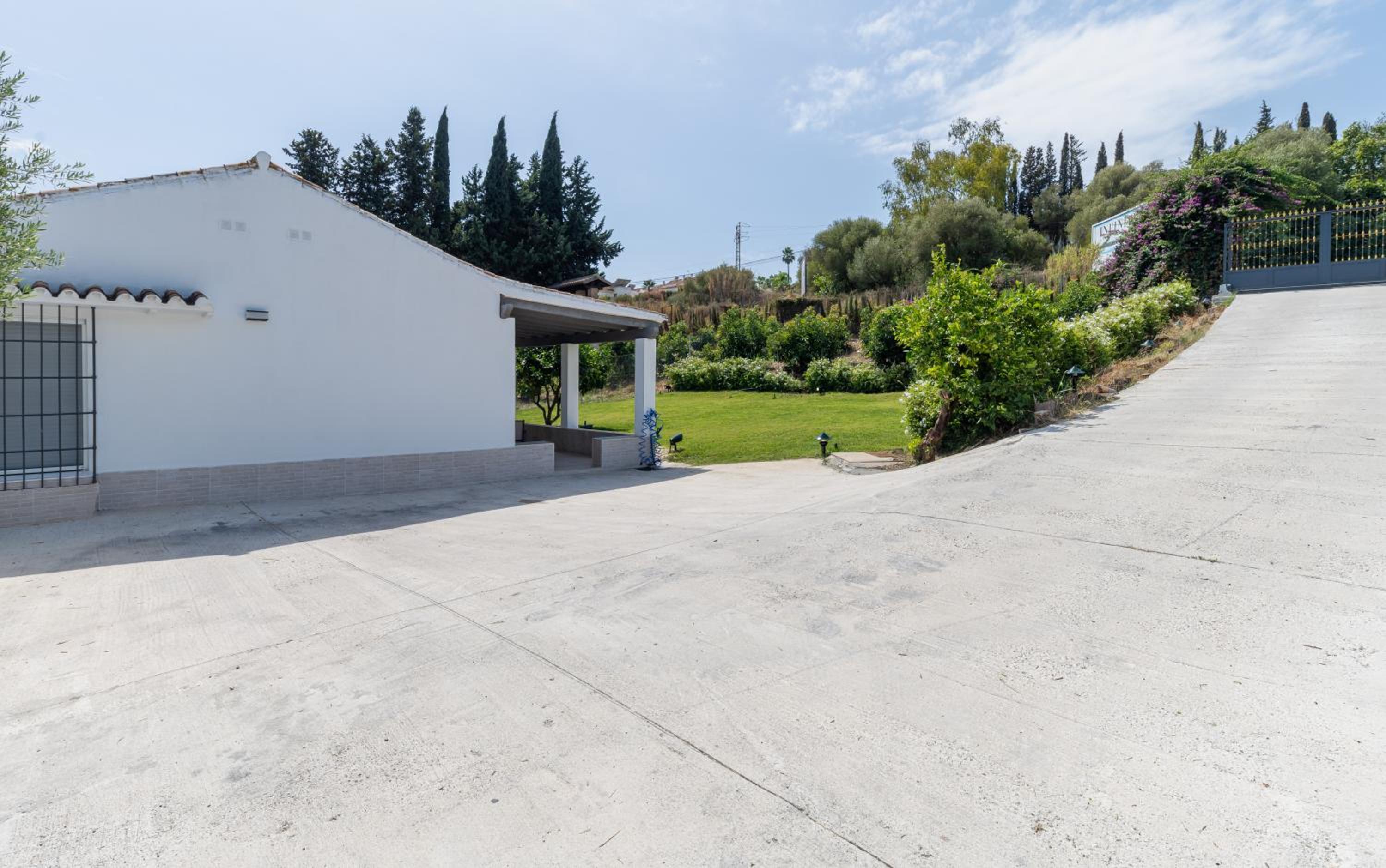 Casa de los aguacates entre Marbella, Estepona y Benahavis