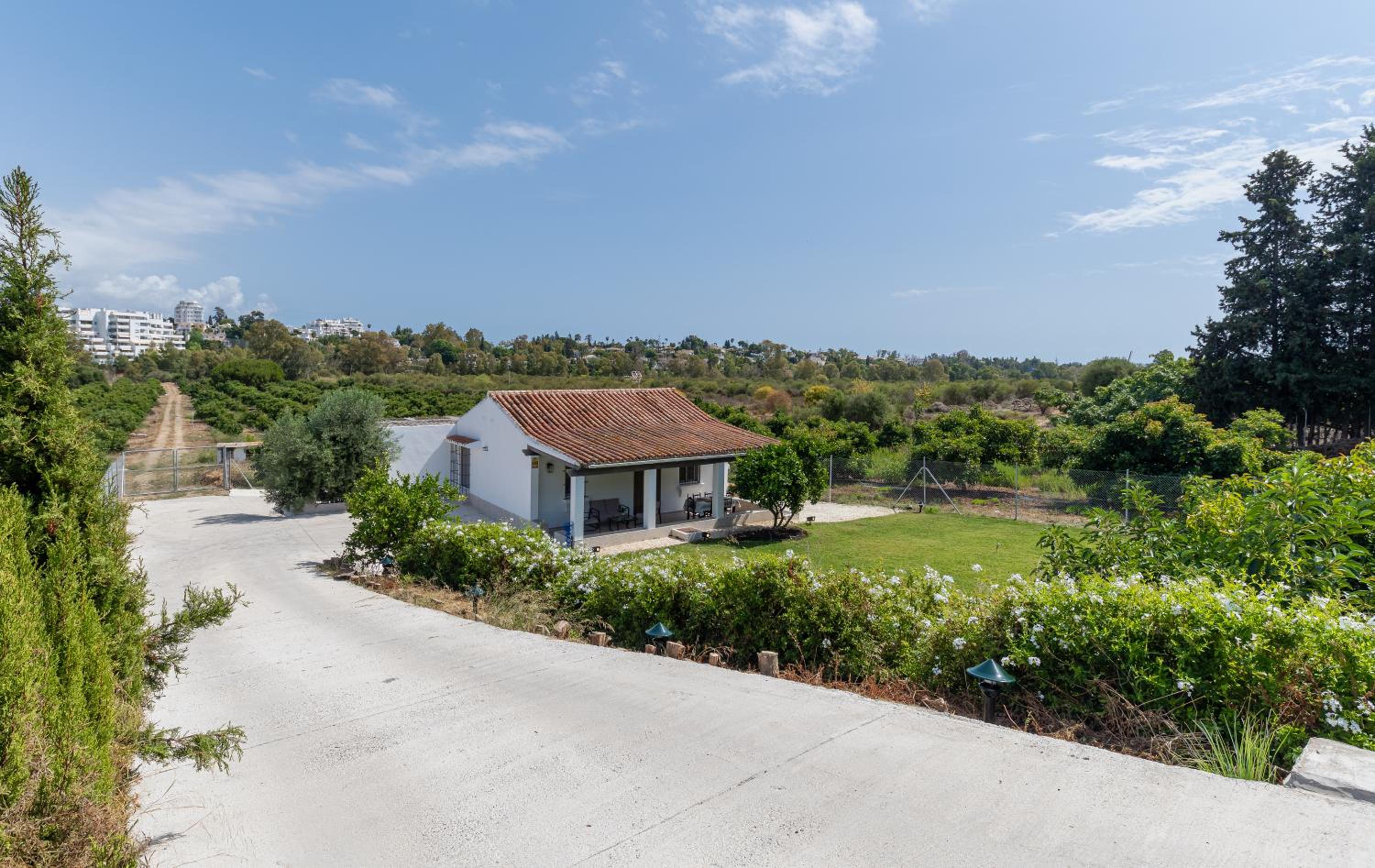 Casa de los aguacates entre Marbella, Estepona y Benahavis