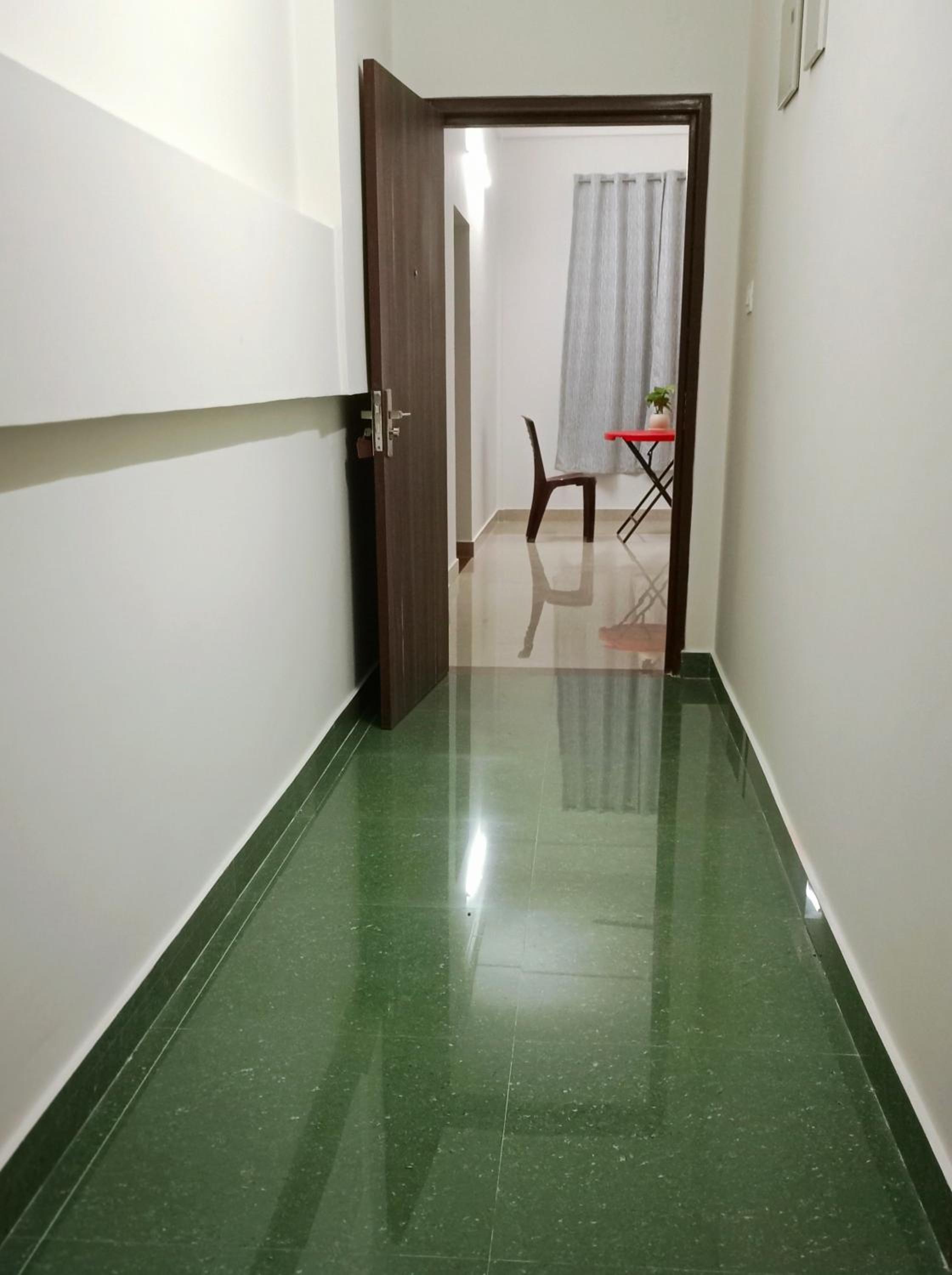 Villa Skylark 1 view 2