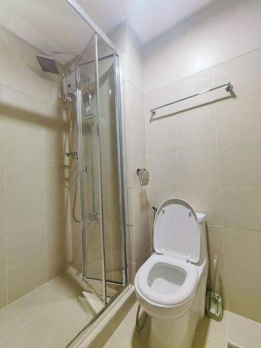 1BR Condotel with Balcony at FAME Residences #FM36 view 3
