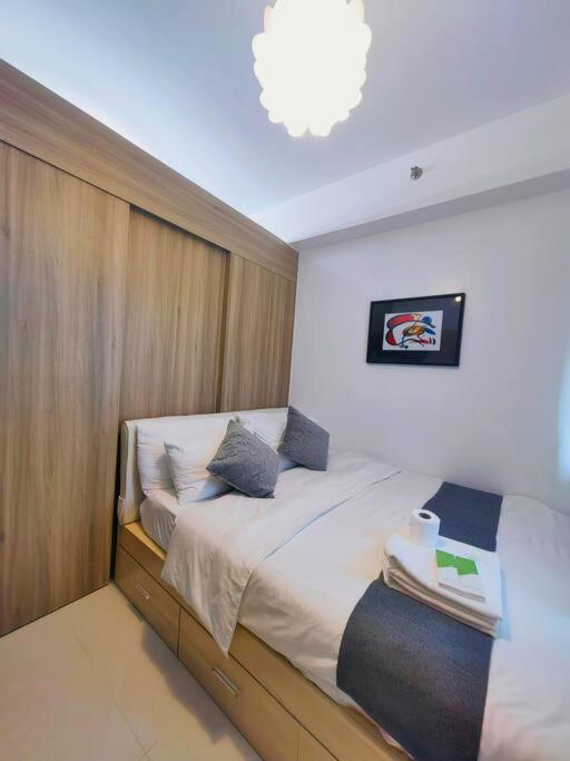 1BR Condotel with Balcony at FAME Residences #FM36 view 5