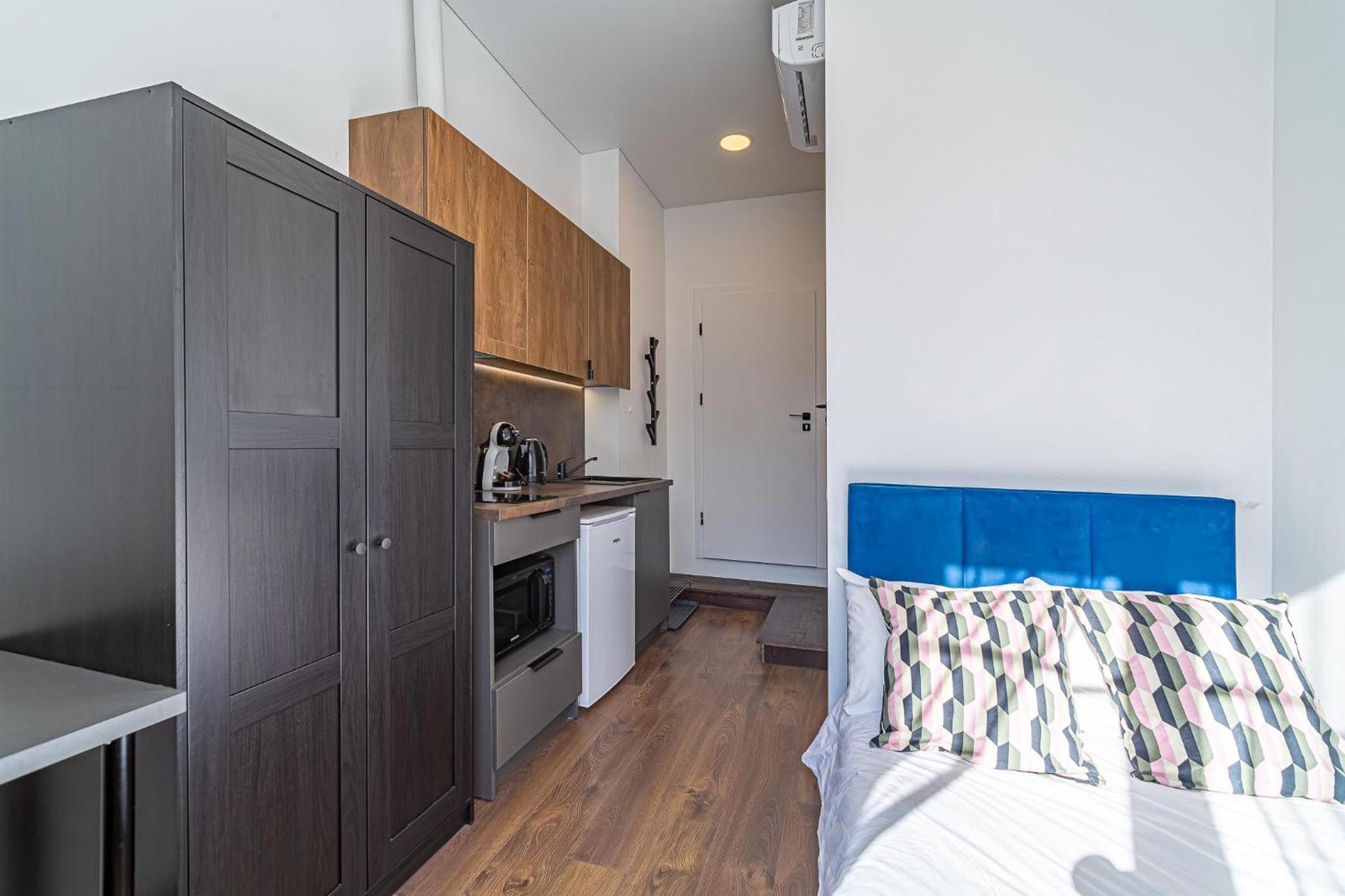 Uptown studio Nr5 with parking & AC view 2