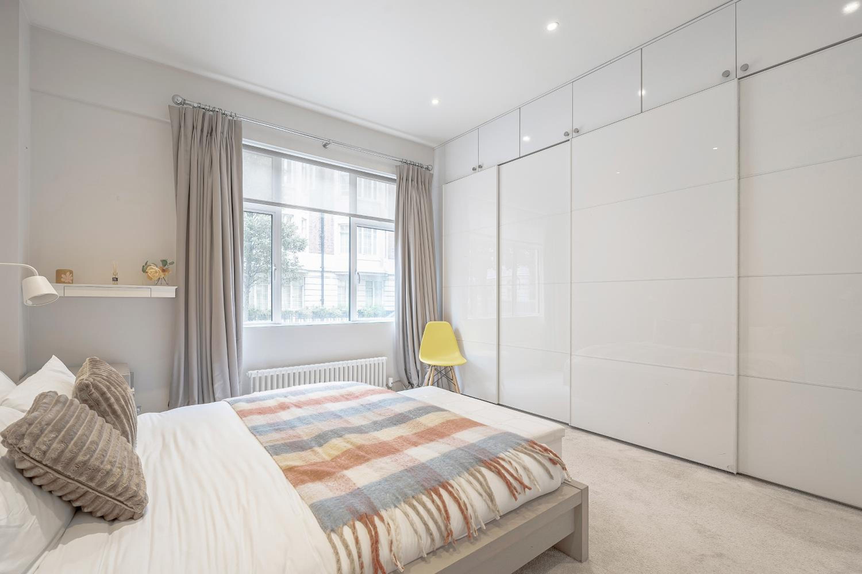 Luxurious Two-Bedroom Haven in Marylebone