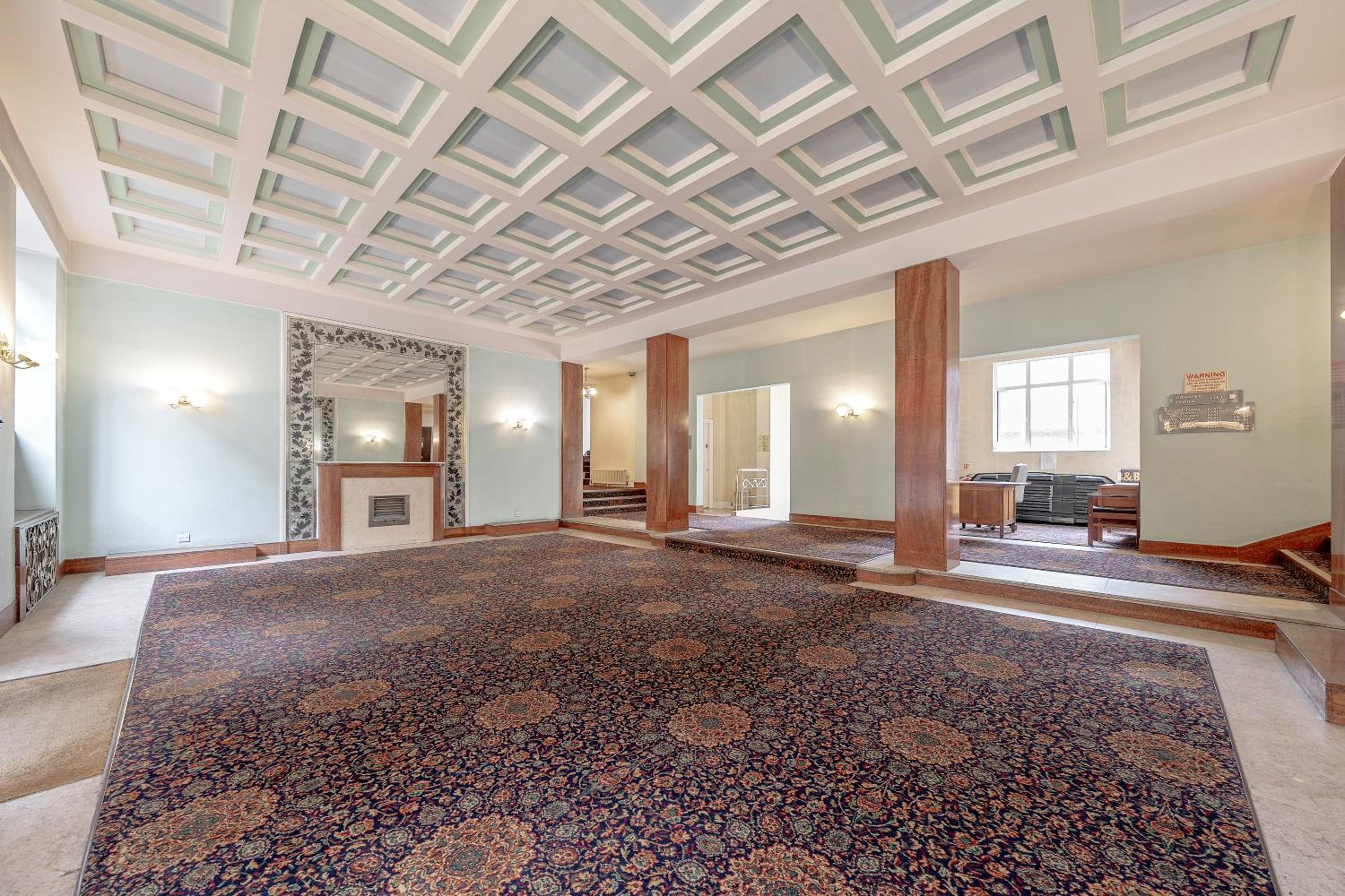 Luxurious Two-Bedroom Haven in Marylebone