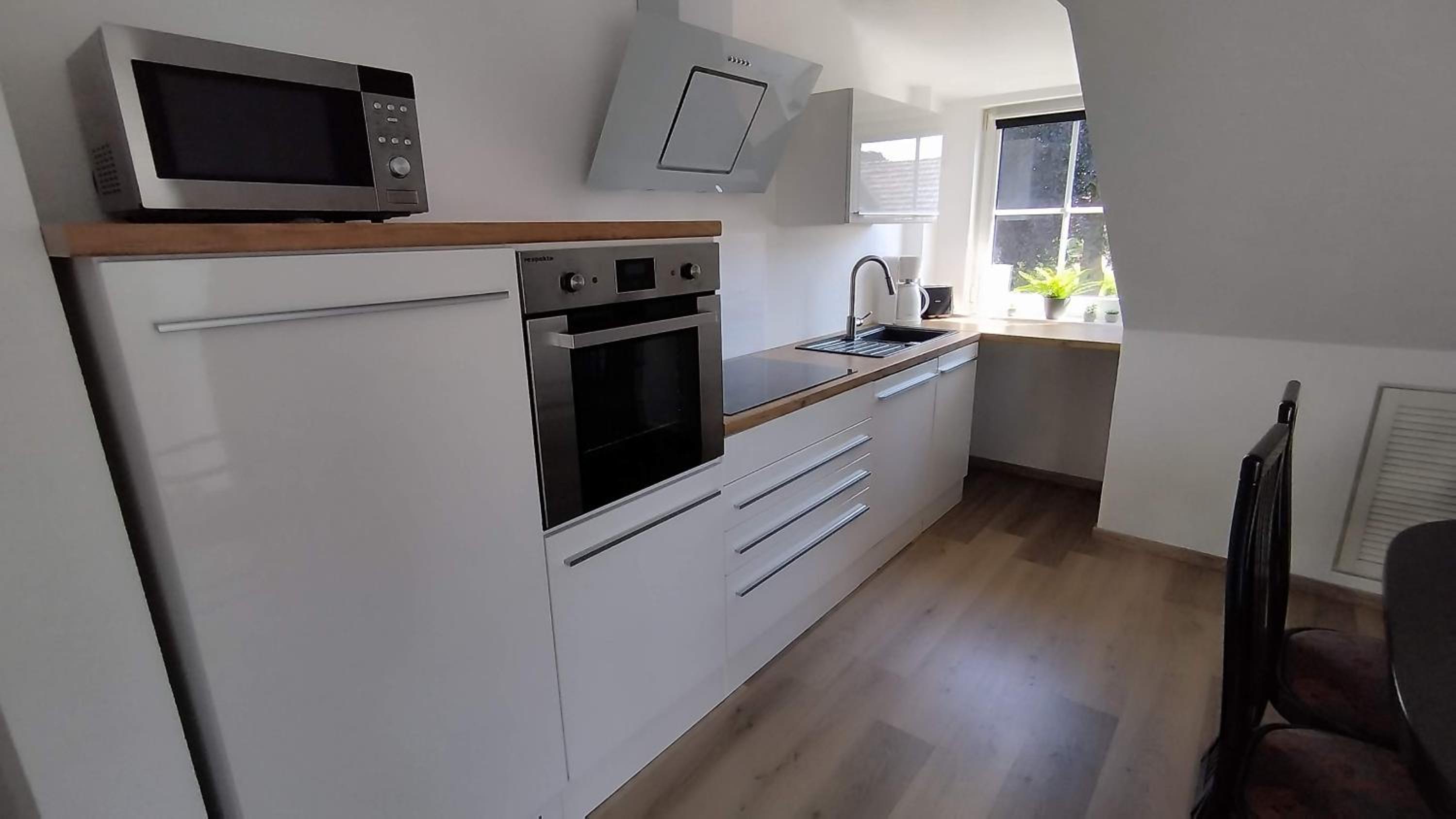 Große helle Gästewohnung