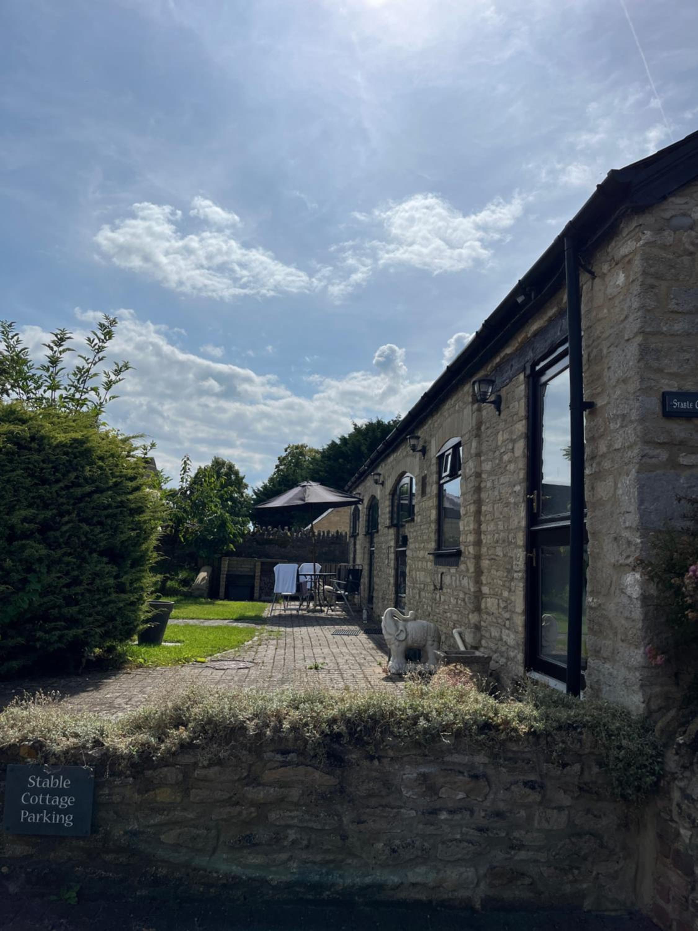 Stable Cottage, Oxfordshire view 3