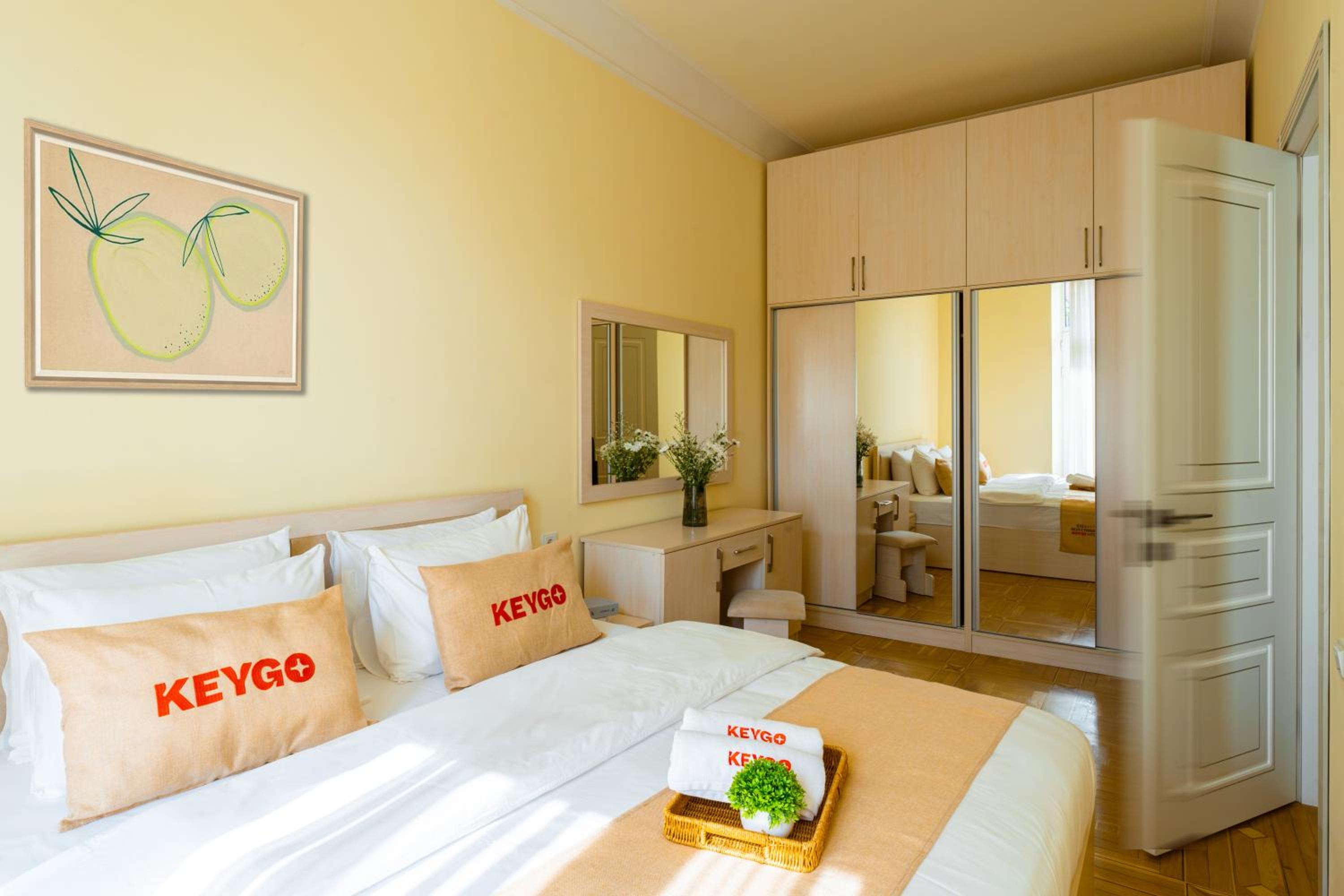 Cadcade Located 1BR Apt City Center by Keygo 97