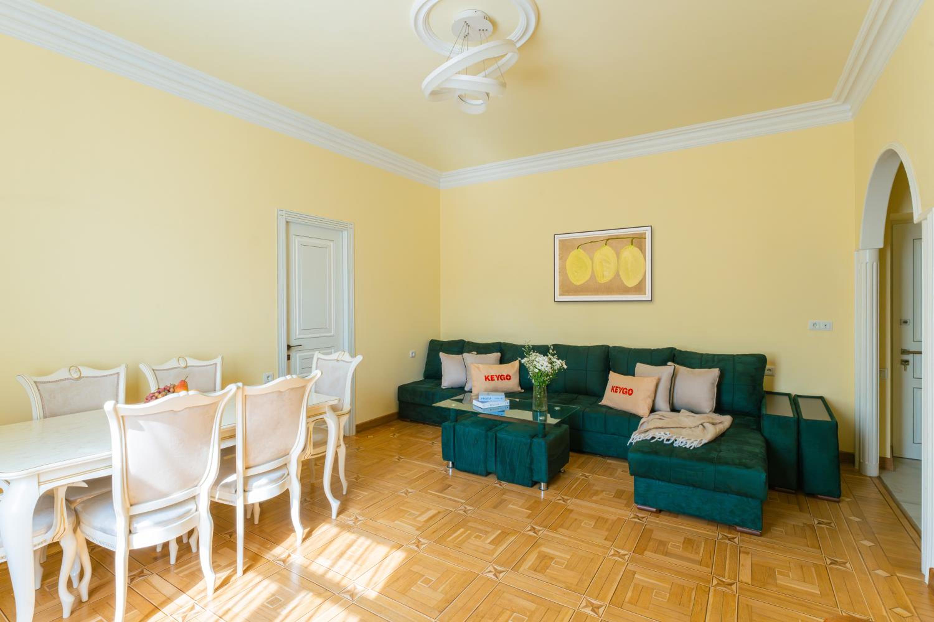 Cadcade Located 1BR Apt City Center by Keygo 97