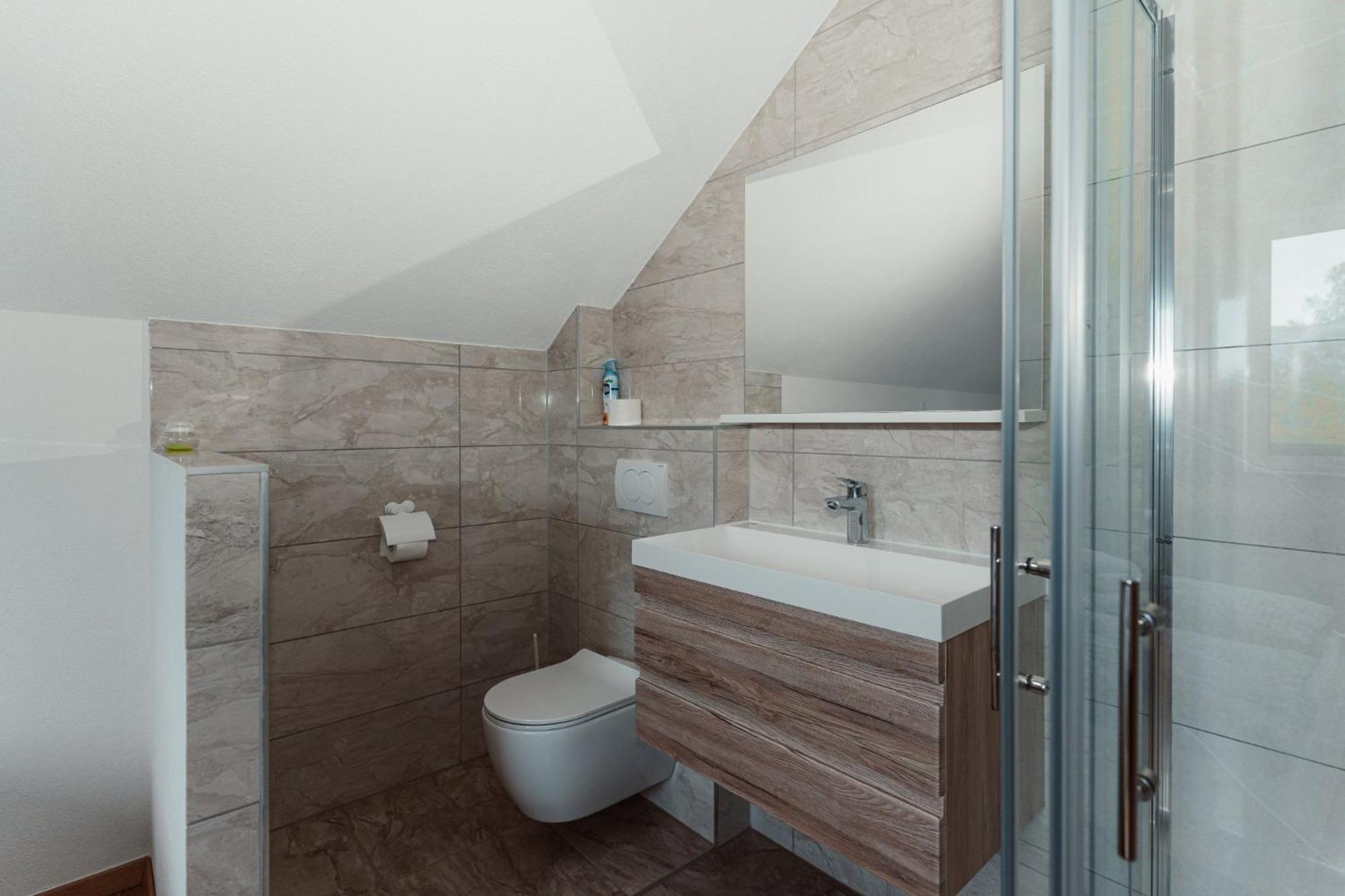 Apartmaji Laznik