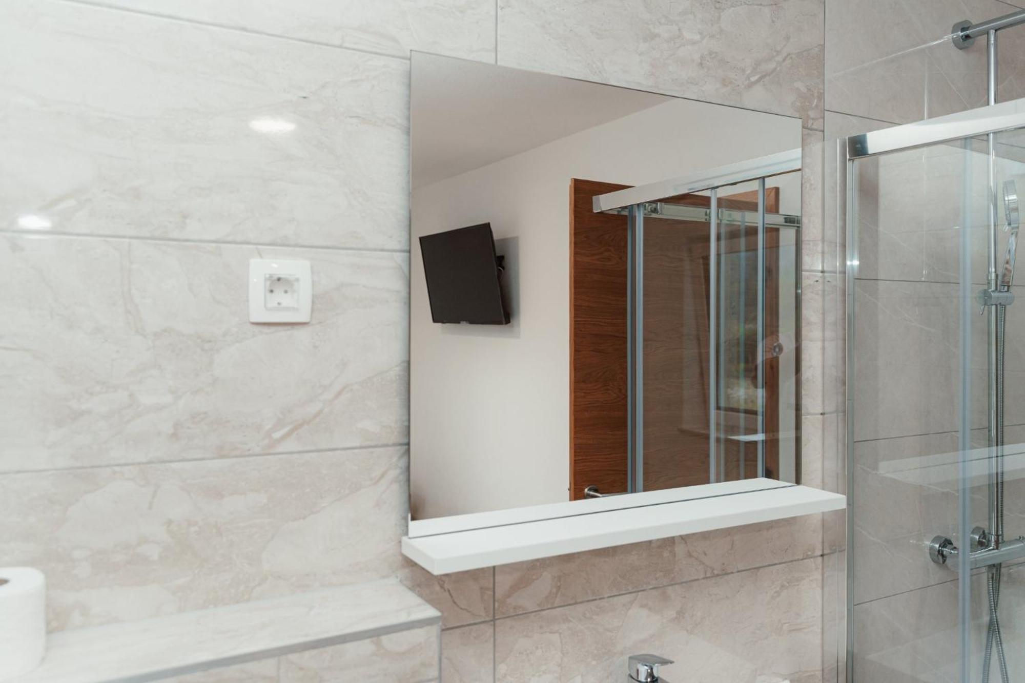 Apartmaji Laznik