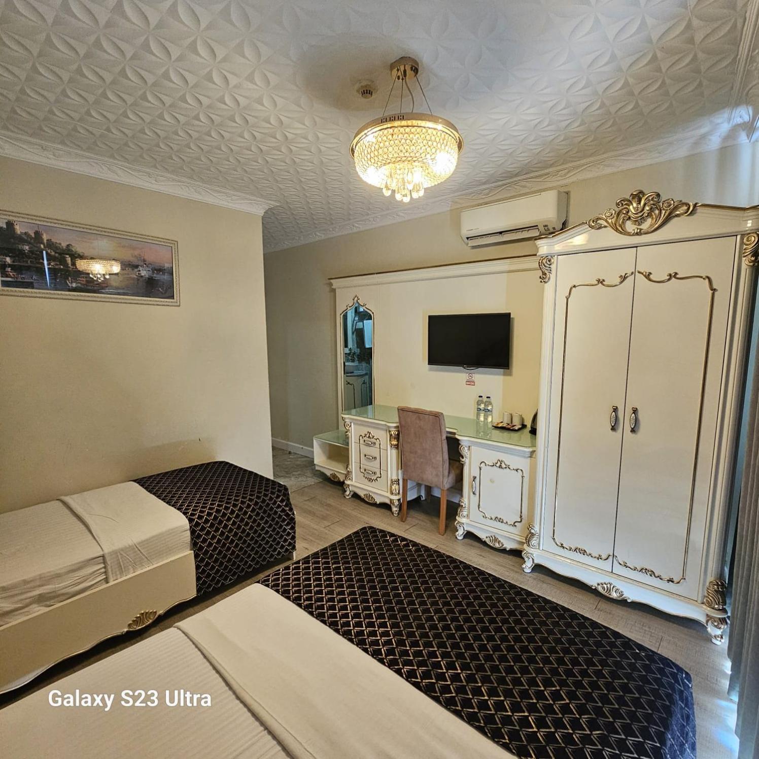 Best Town Hotel - Image 29