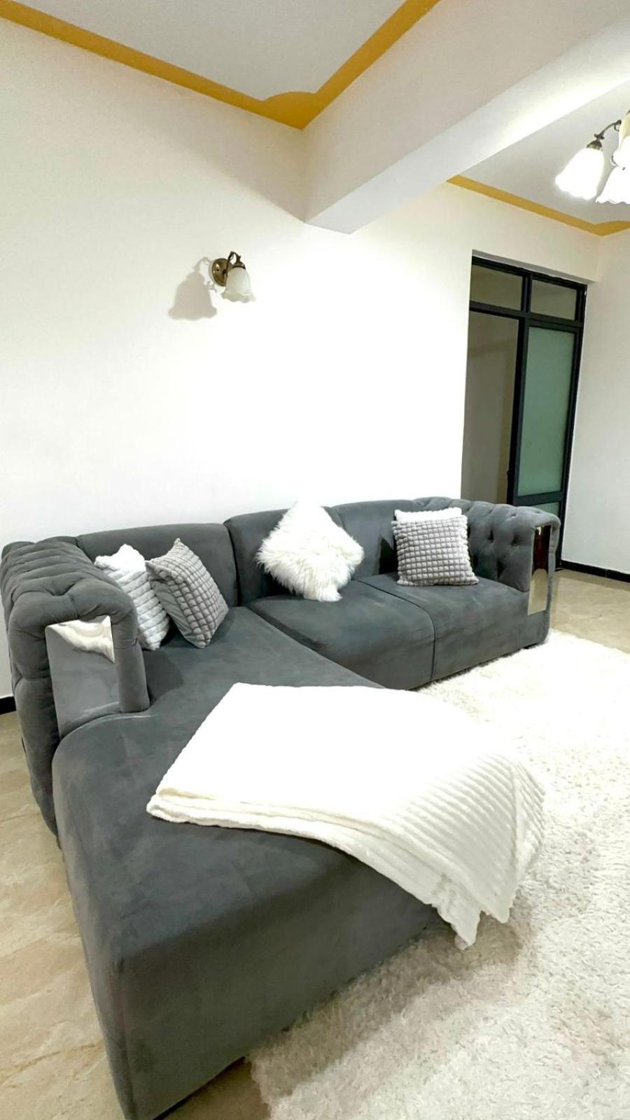 Marcus garden 1 bedroom deluxe apartment view 5