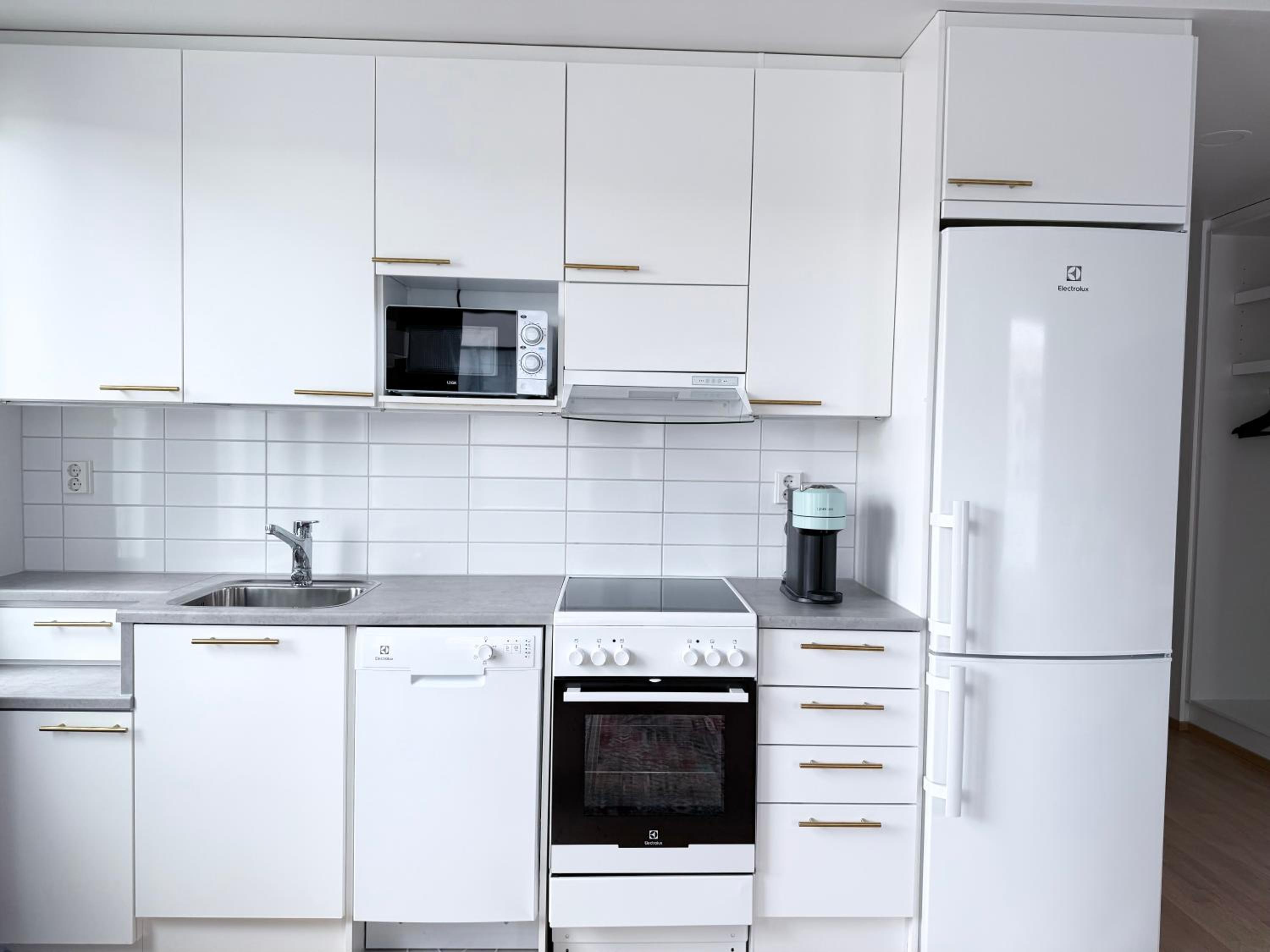 Spacious Railway Station Apartment with sofabed for kid or adult