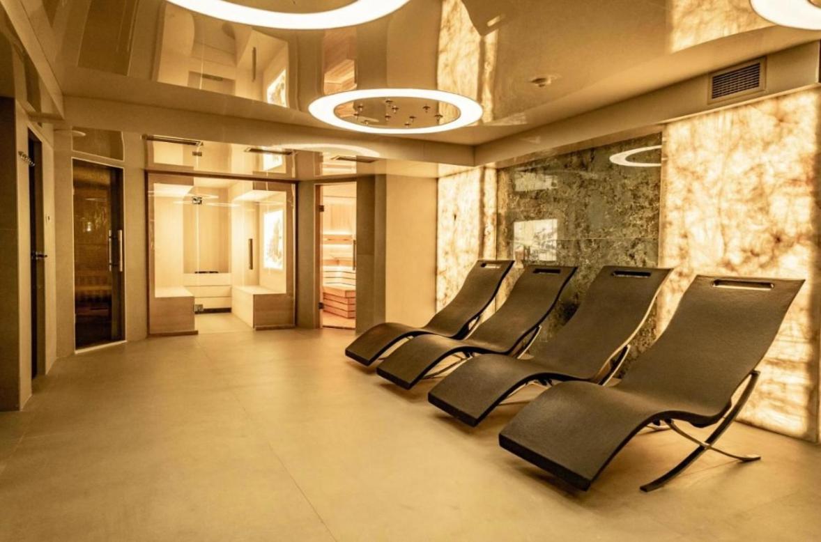 Luxury Apartment Rich 3