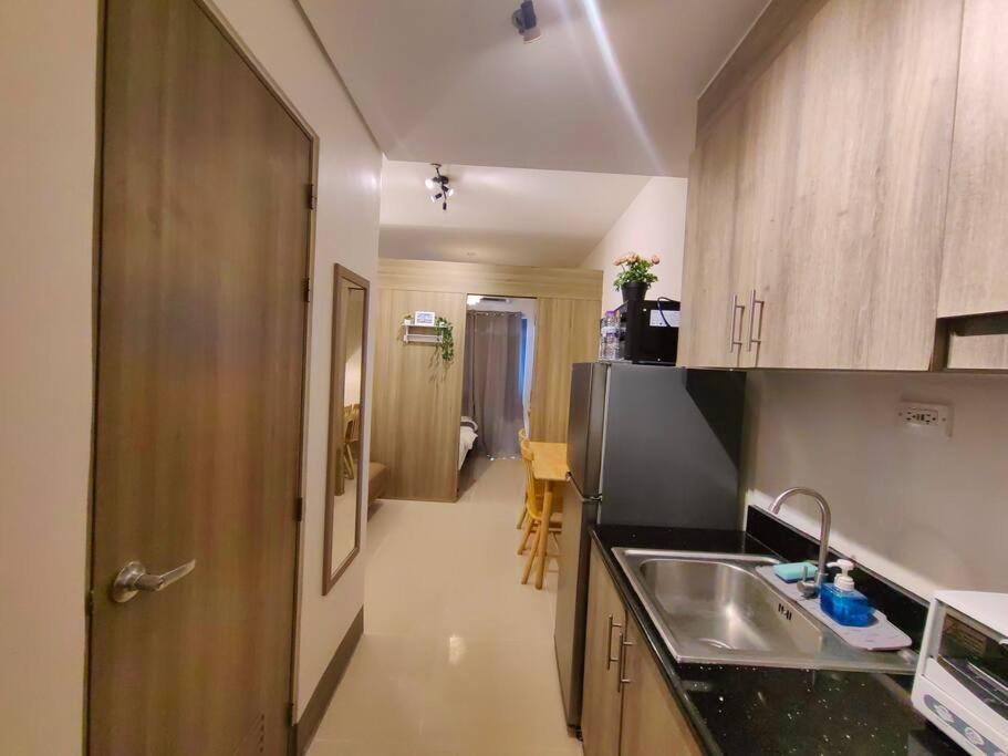 1BR Condotel with Balcony at FAME Residences #FM53 view 5