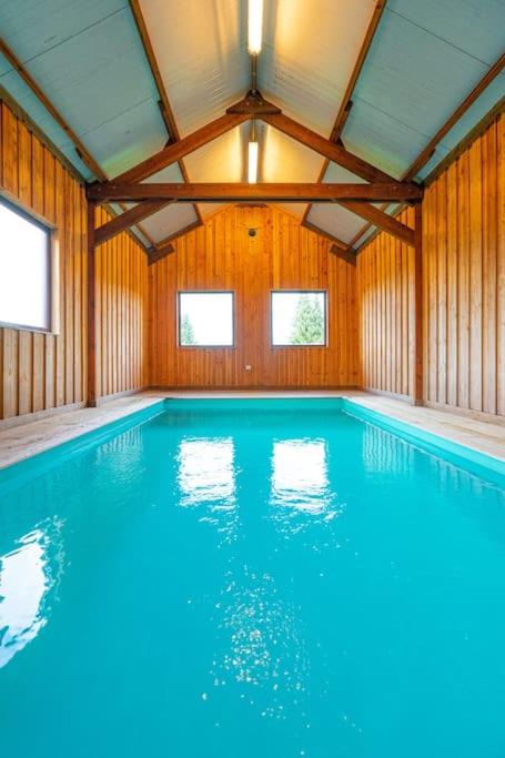 Berismenil Gardens large villa with indoor swimming pool and jacuzzi