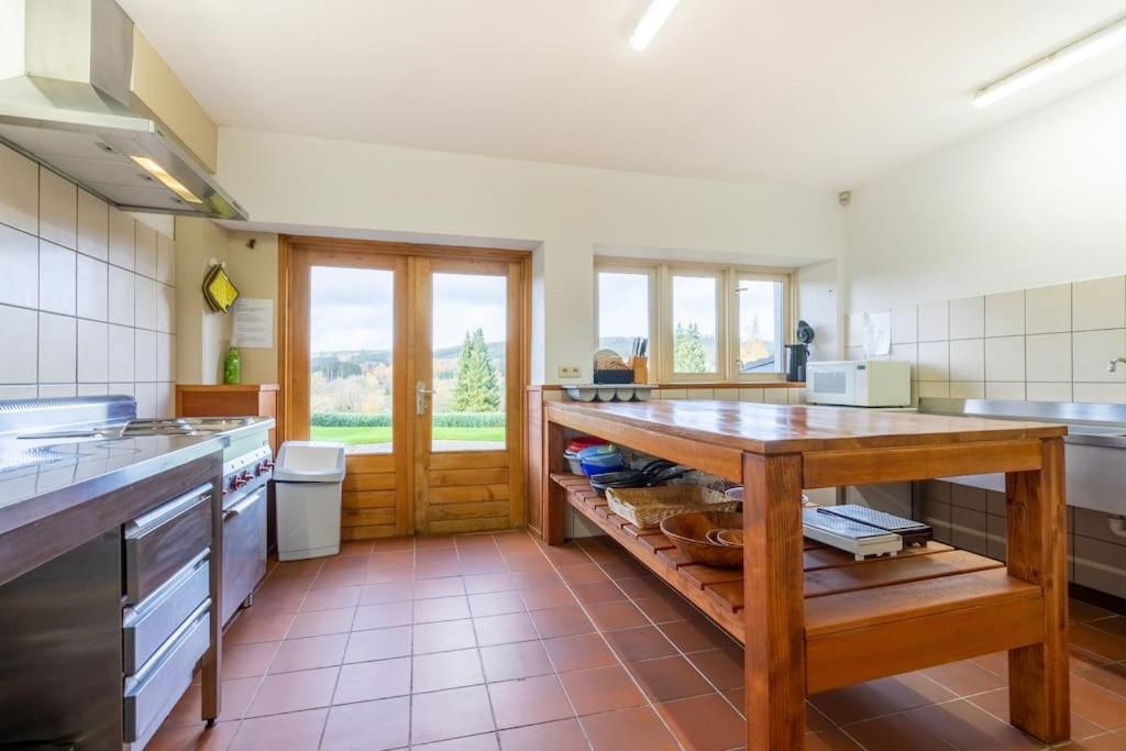 Berismenil Gardens large villa with indoor swimming pool and jacuzzi