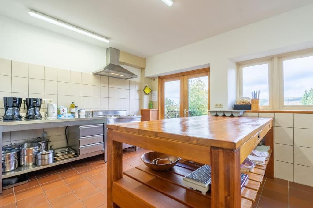 Berismenil Gardens large villa with indoor swimming pool and jacuzzi