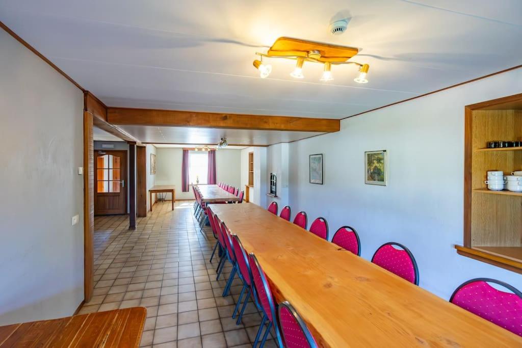 Berismenil Gardens large villa with indoor swimming pool and jacuzzi